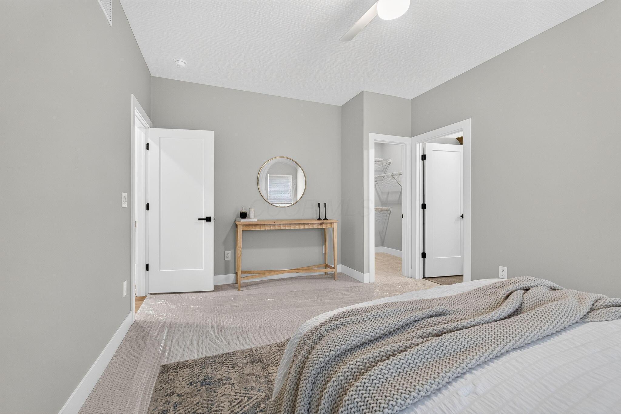 977 Oak Street Property Photo 22