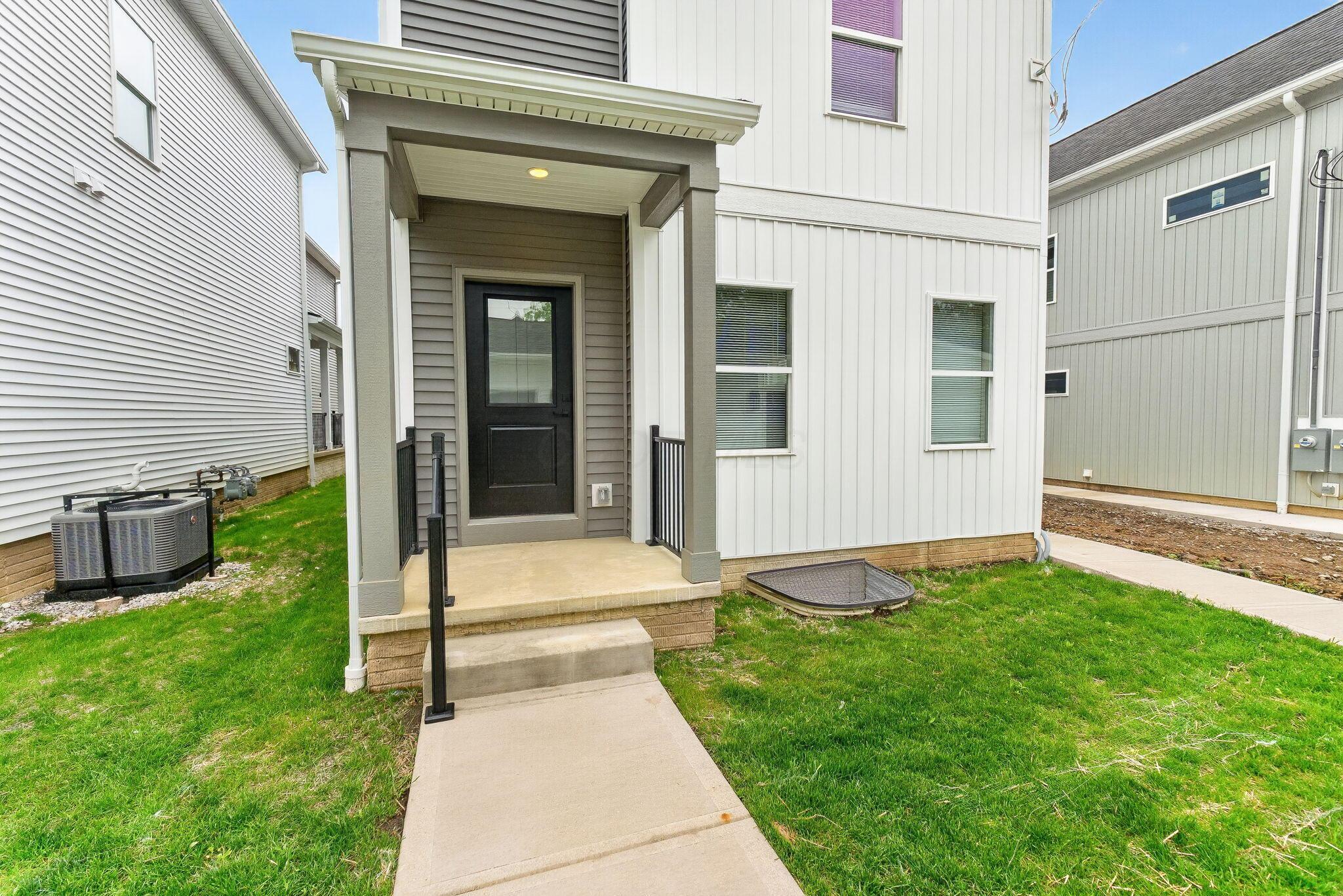 977 Oak Street Property Photo 43