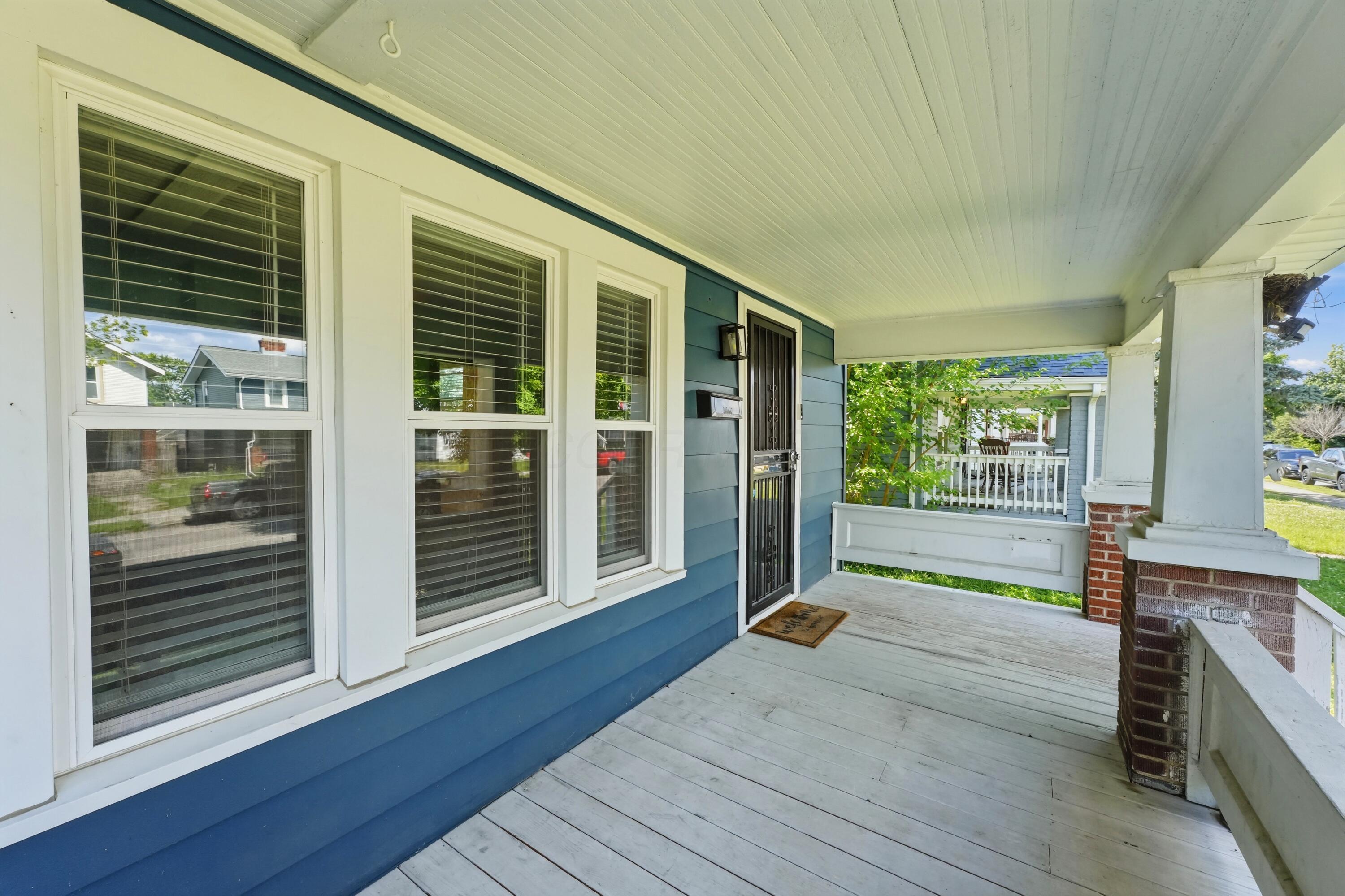 615 Larcomb Avenue Property Photo 5