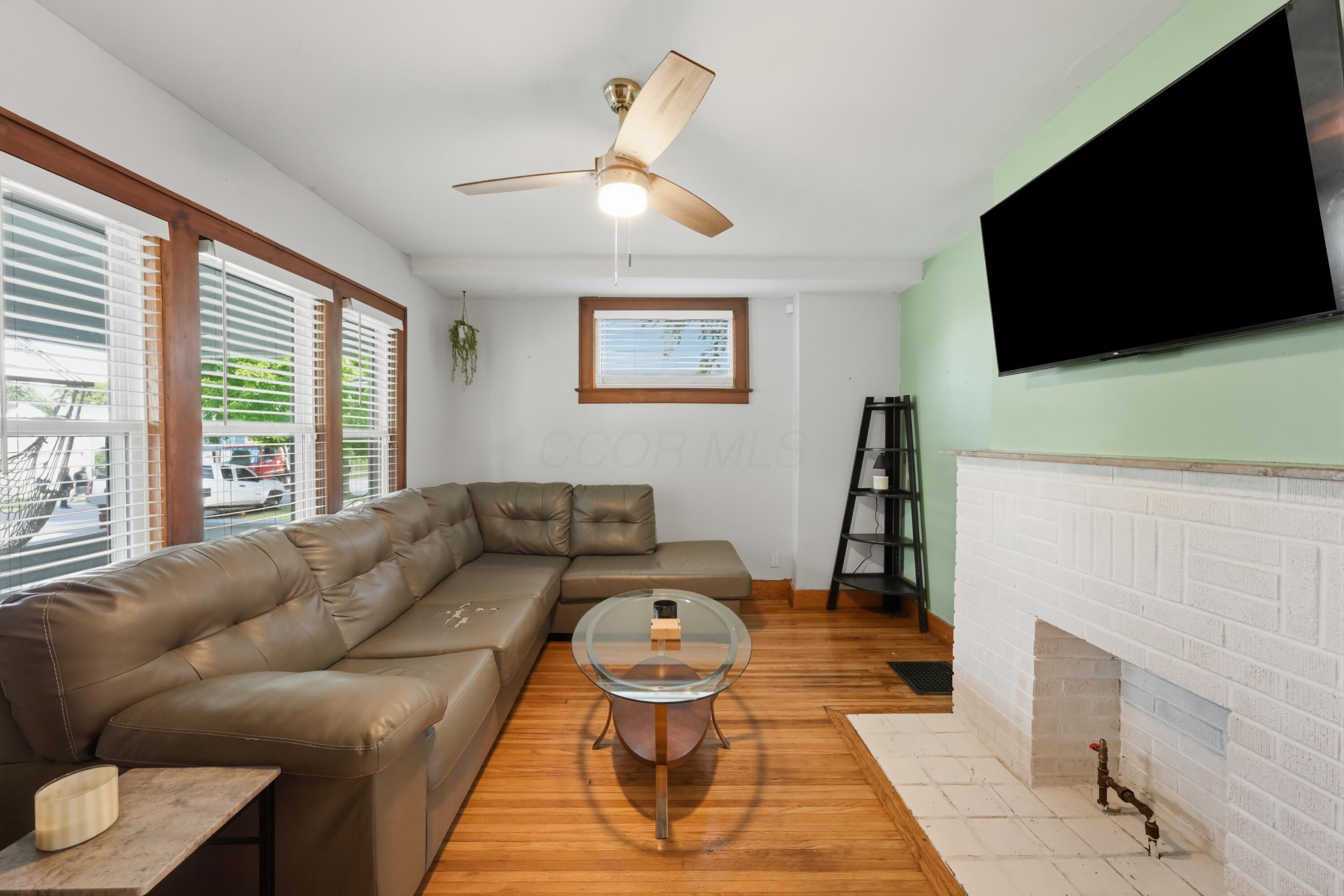 615 Larcomb Avenue Property Photo 7