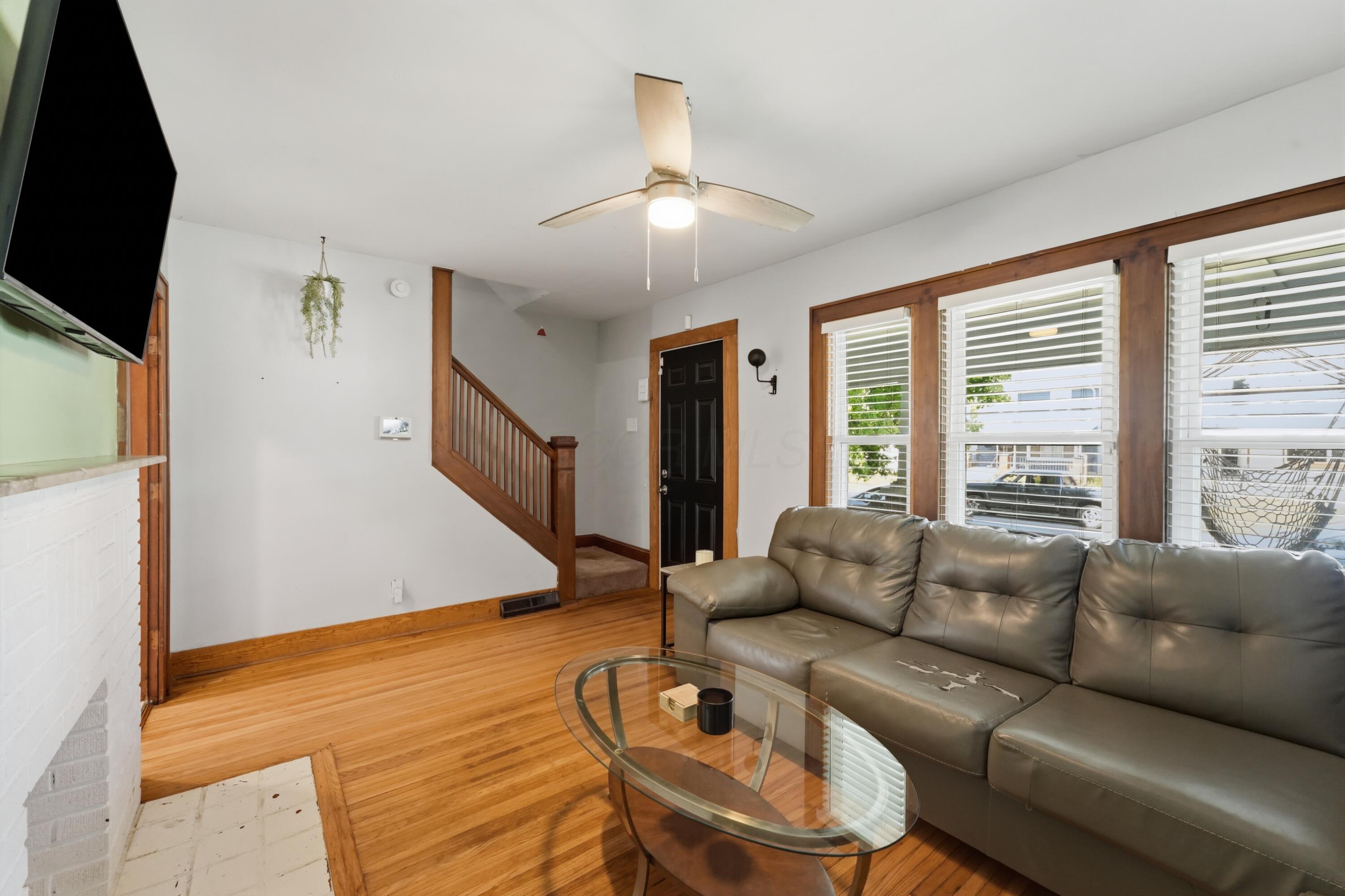 615 Larcomb Avenue Property Photo 8