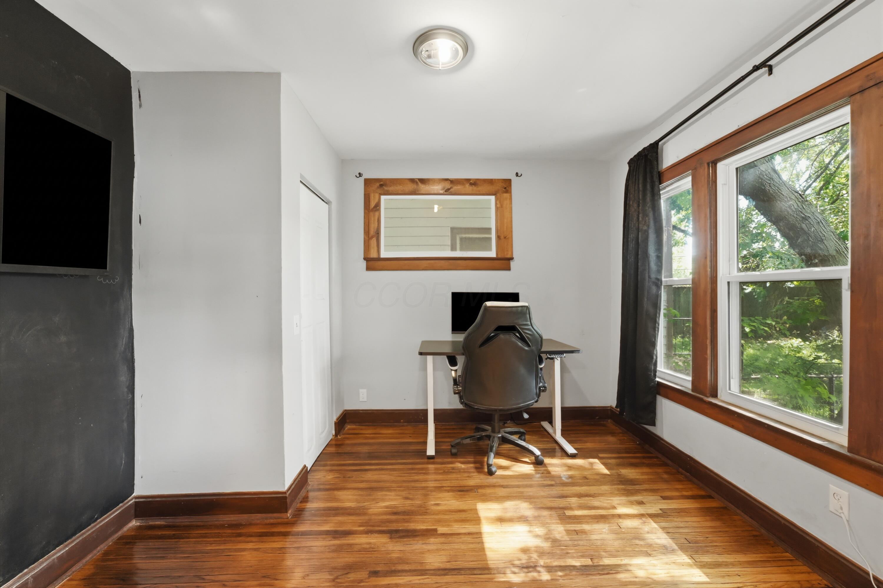 615 Larcomb Avenue Property Photo 16