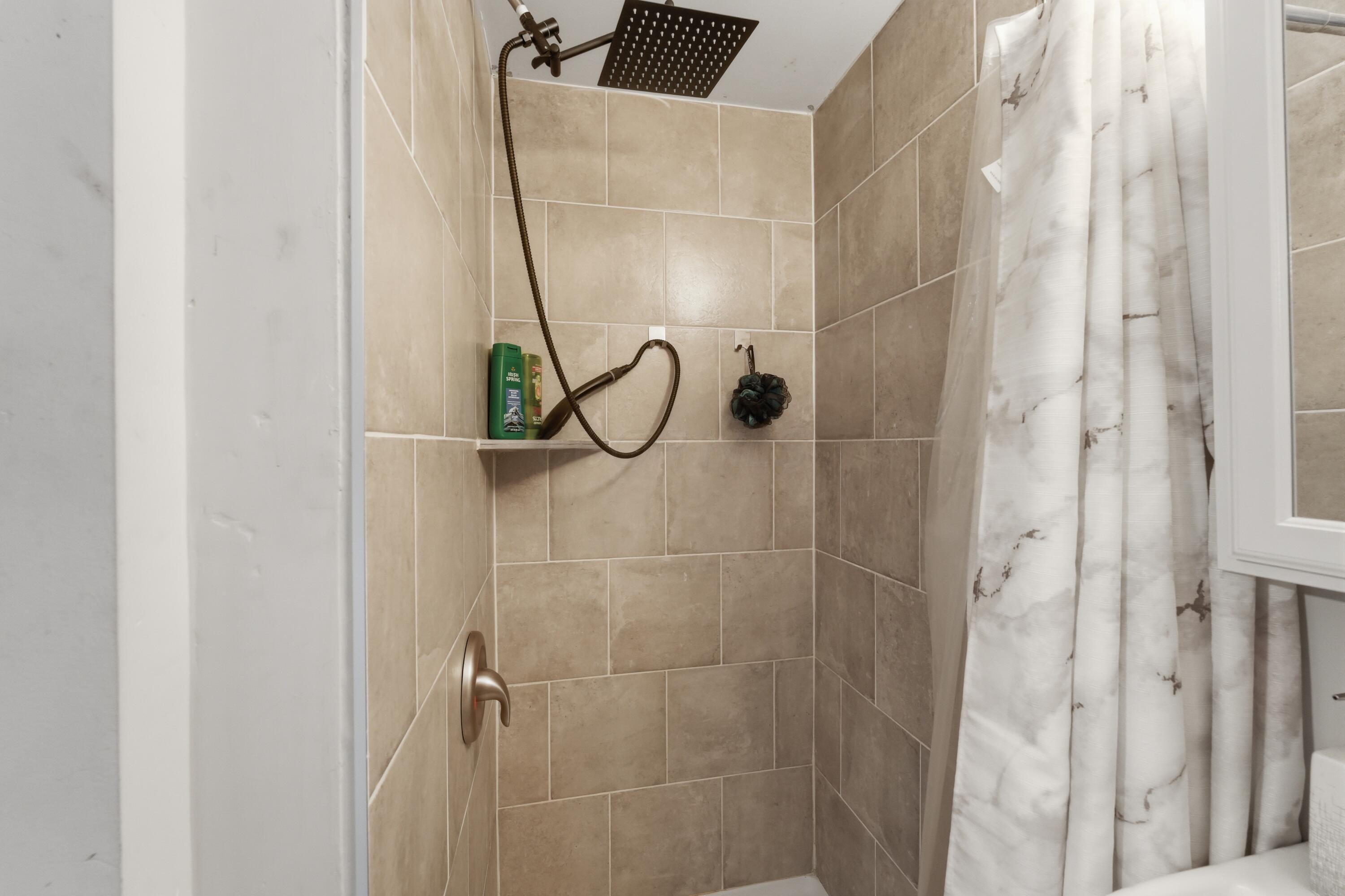 615 Larcomb Avenue Property Photo 26