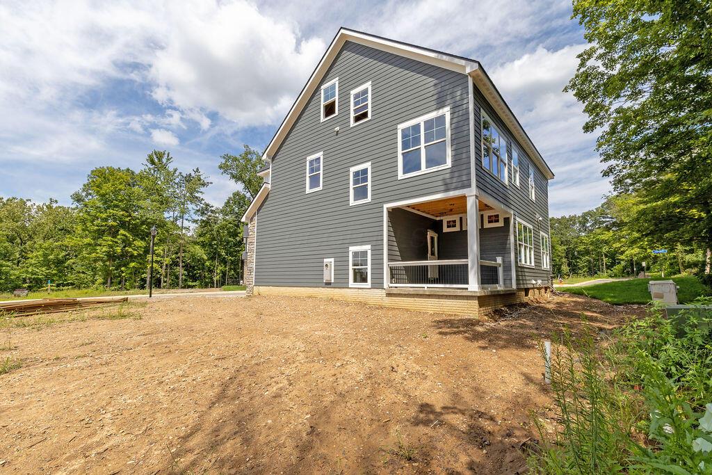 226022238 Property Photo 8