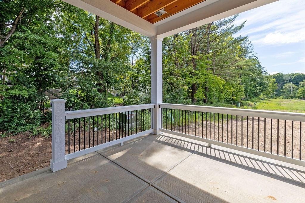 226022238 Property Photo 9