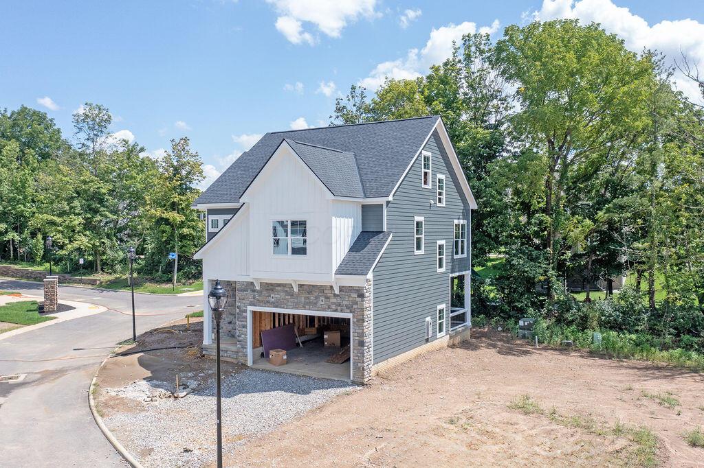226022238 Property Photo 24