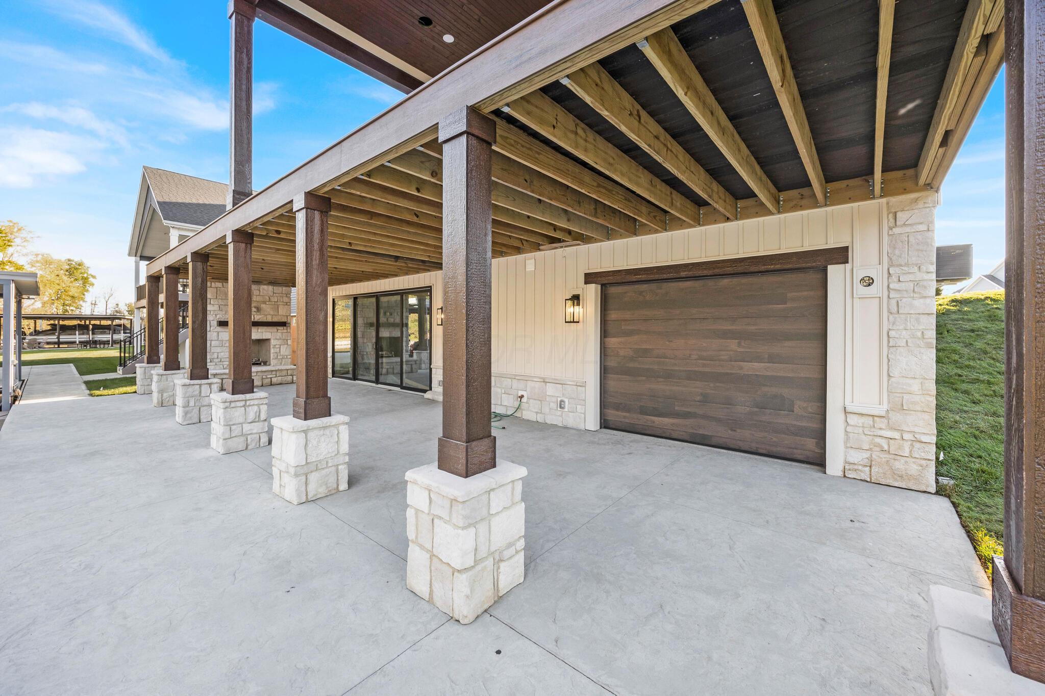 9692 Heron Way Property Photo 12