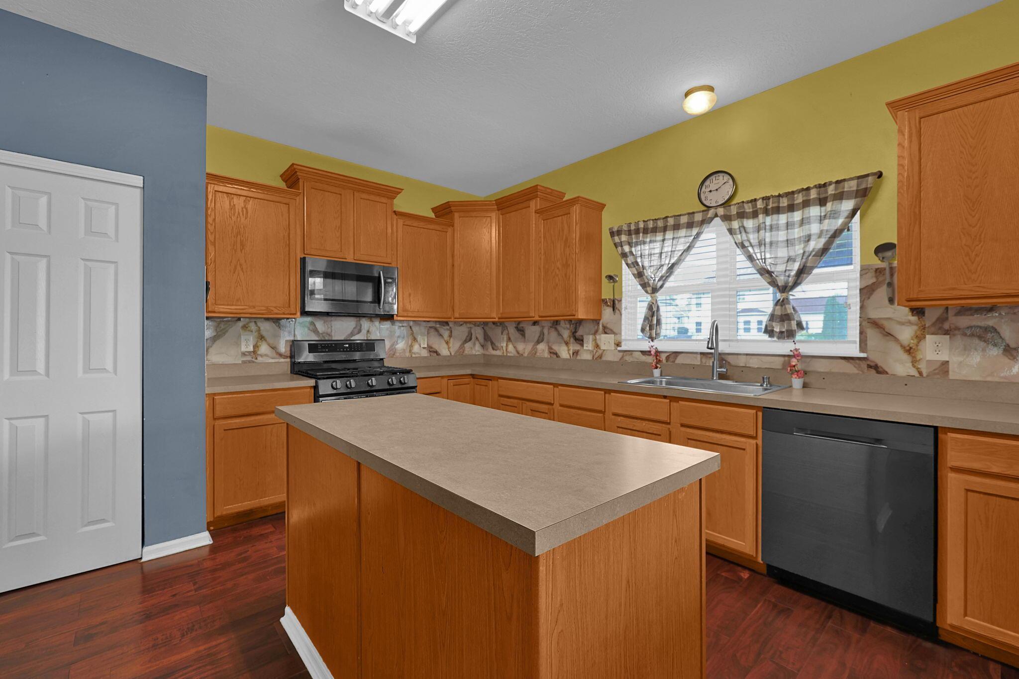 116 Ellington Boulevard Property Photo 16