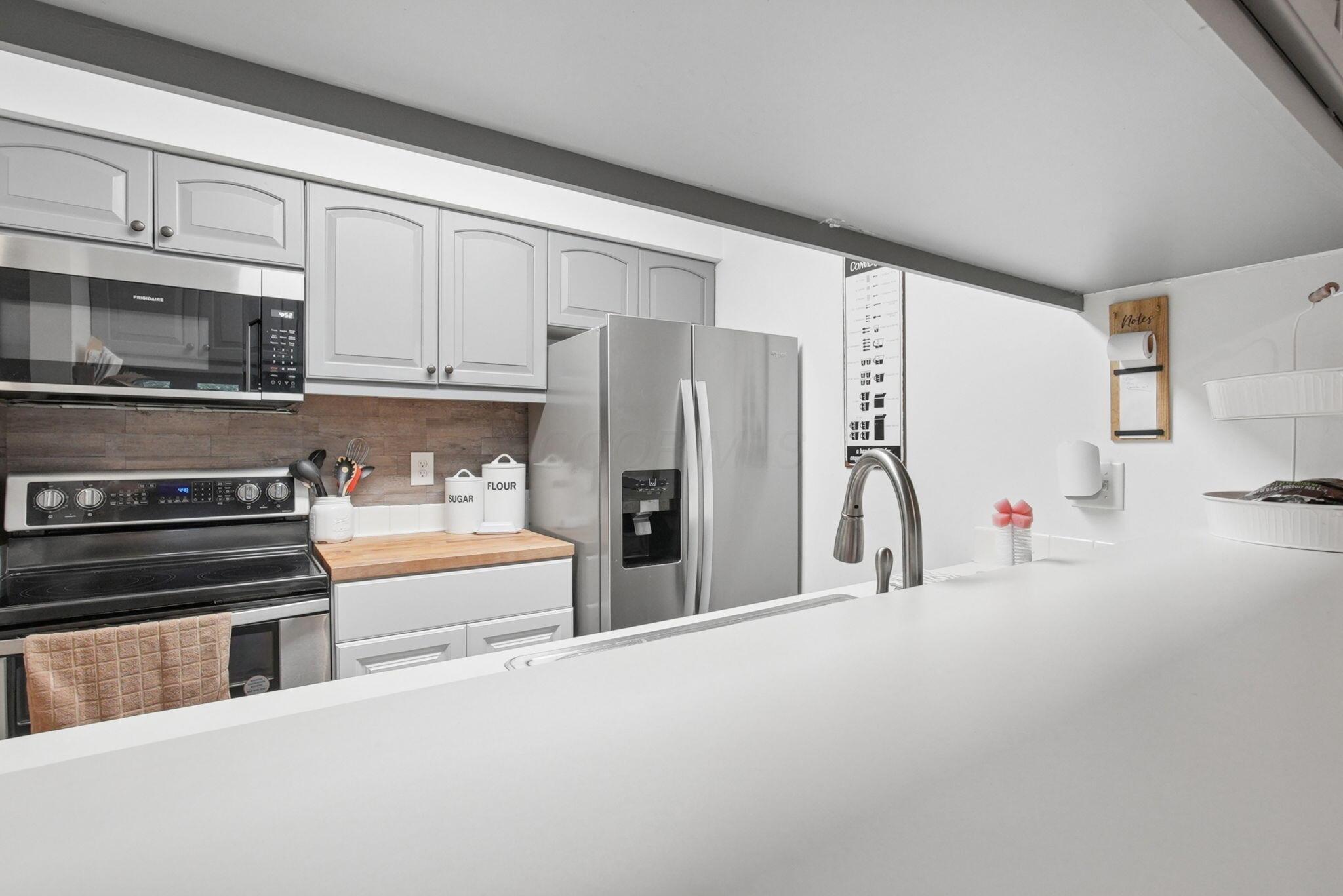 1781 Sawgrass Drive, Bldg B Property Photo 16