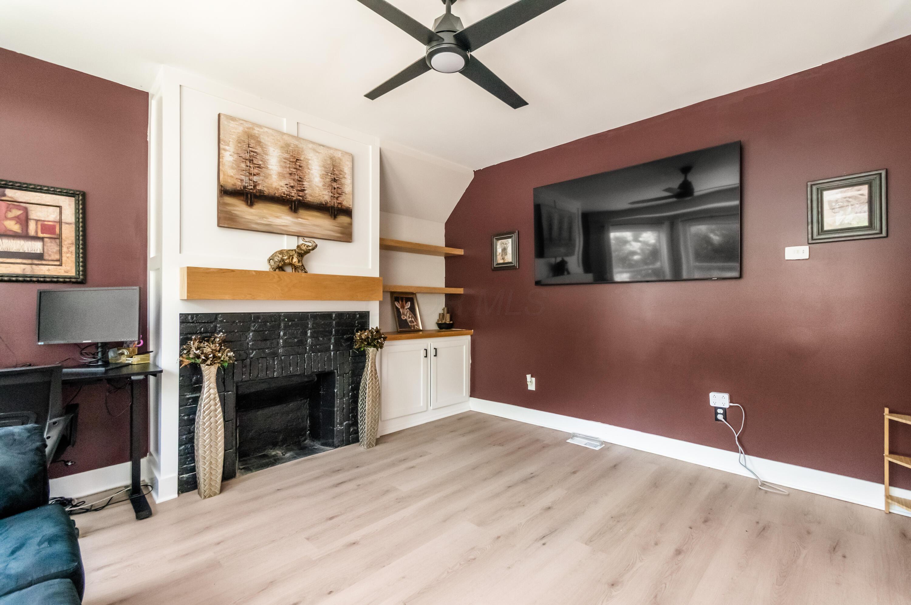 1284 E Mound Street Property Photo 7