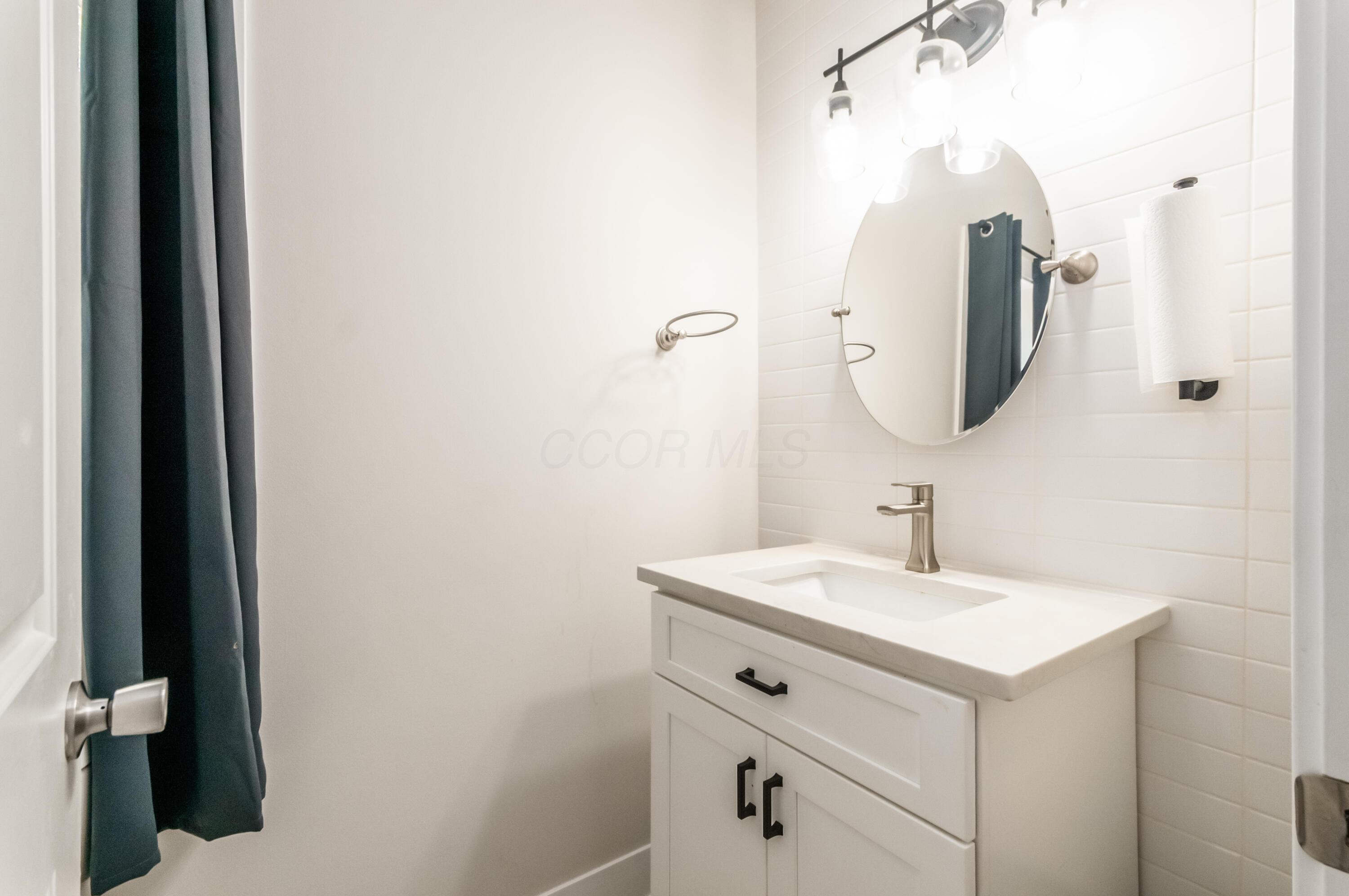 1284 E Mound Street Property Photo 23
