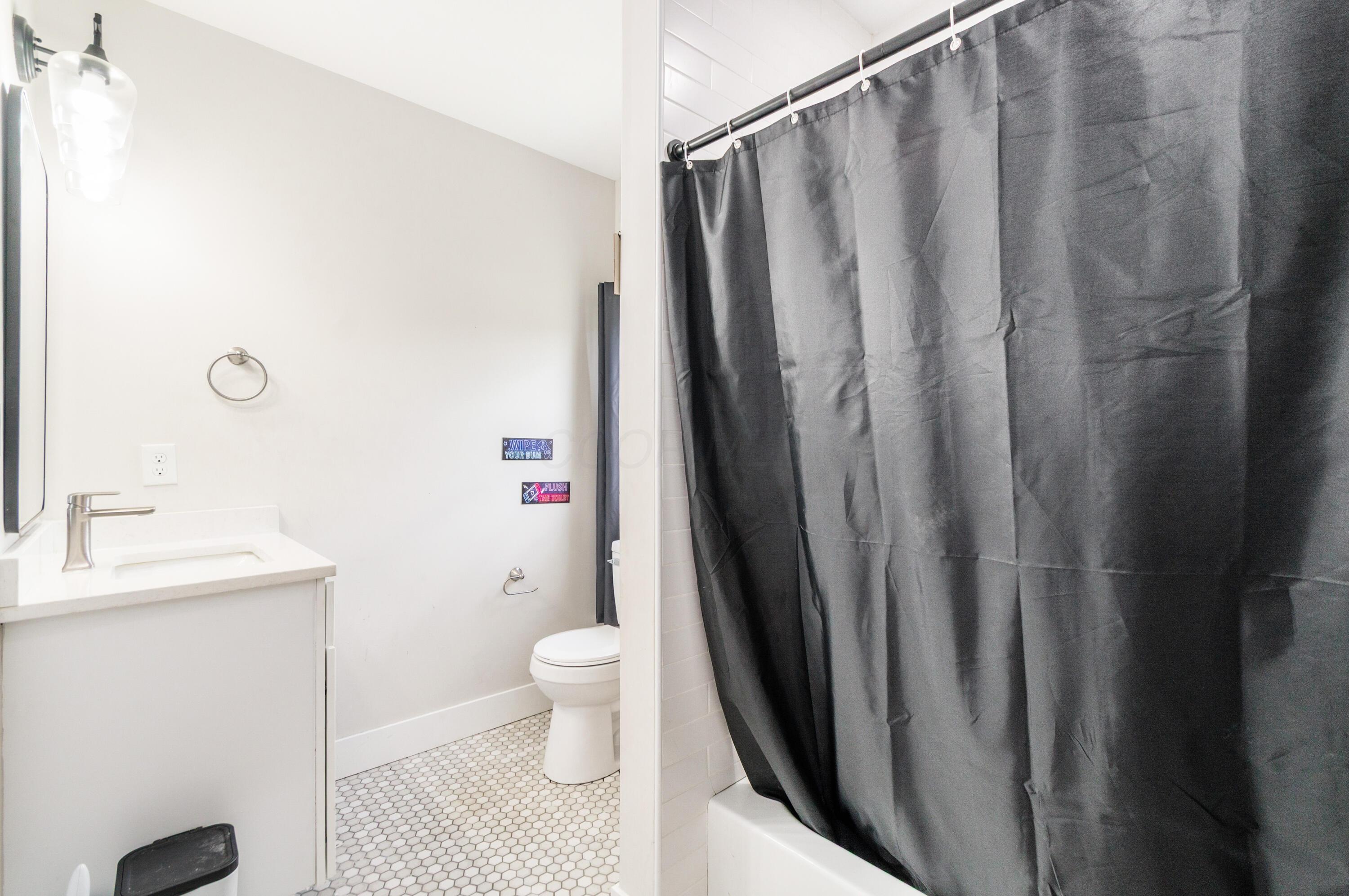 1284 E Mound Street Property Photo 26