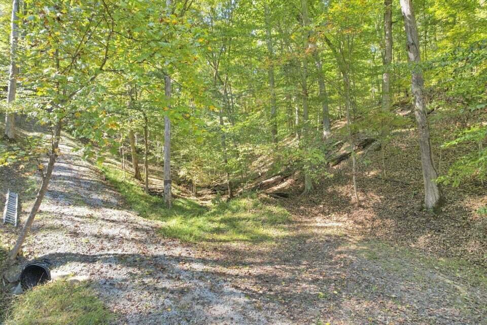 1832 Piegan Court Property Photo 9