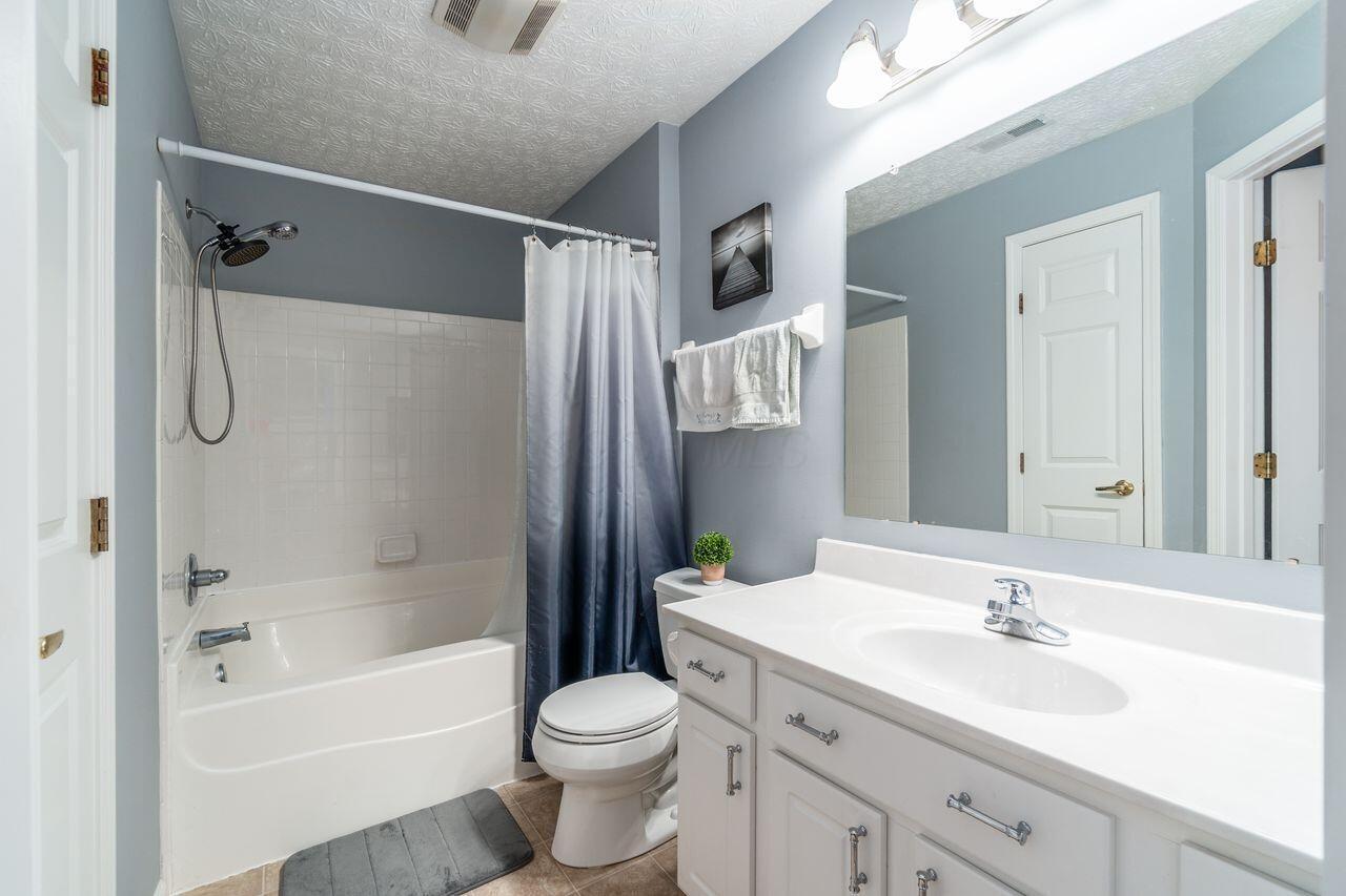 220 Shelbourne Forest Way Property Photo 17