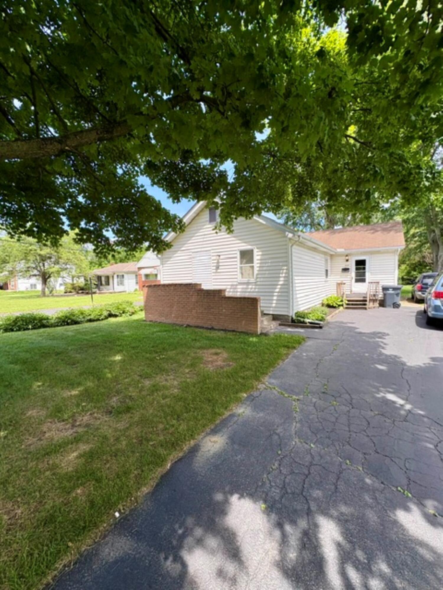 526 Collingwood Avenue Property Photo 2