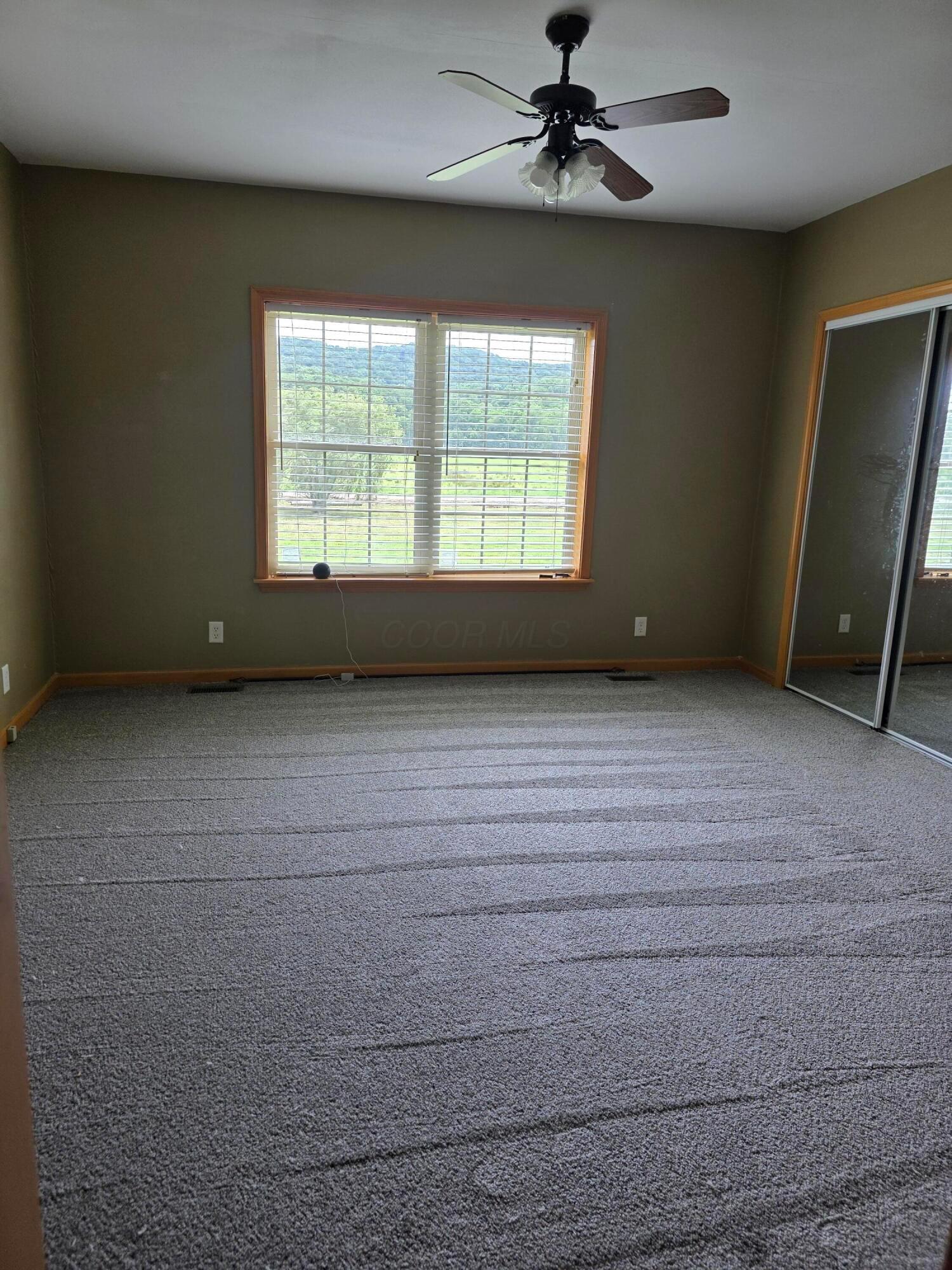 6805 Charleston Pike Property Photo 11
