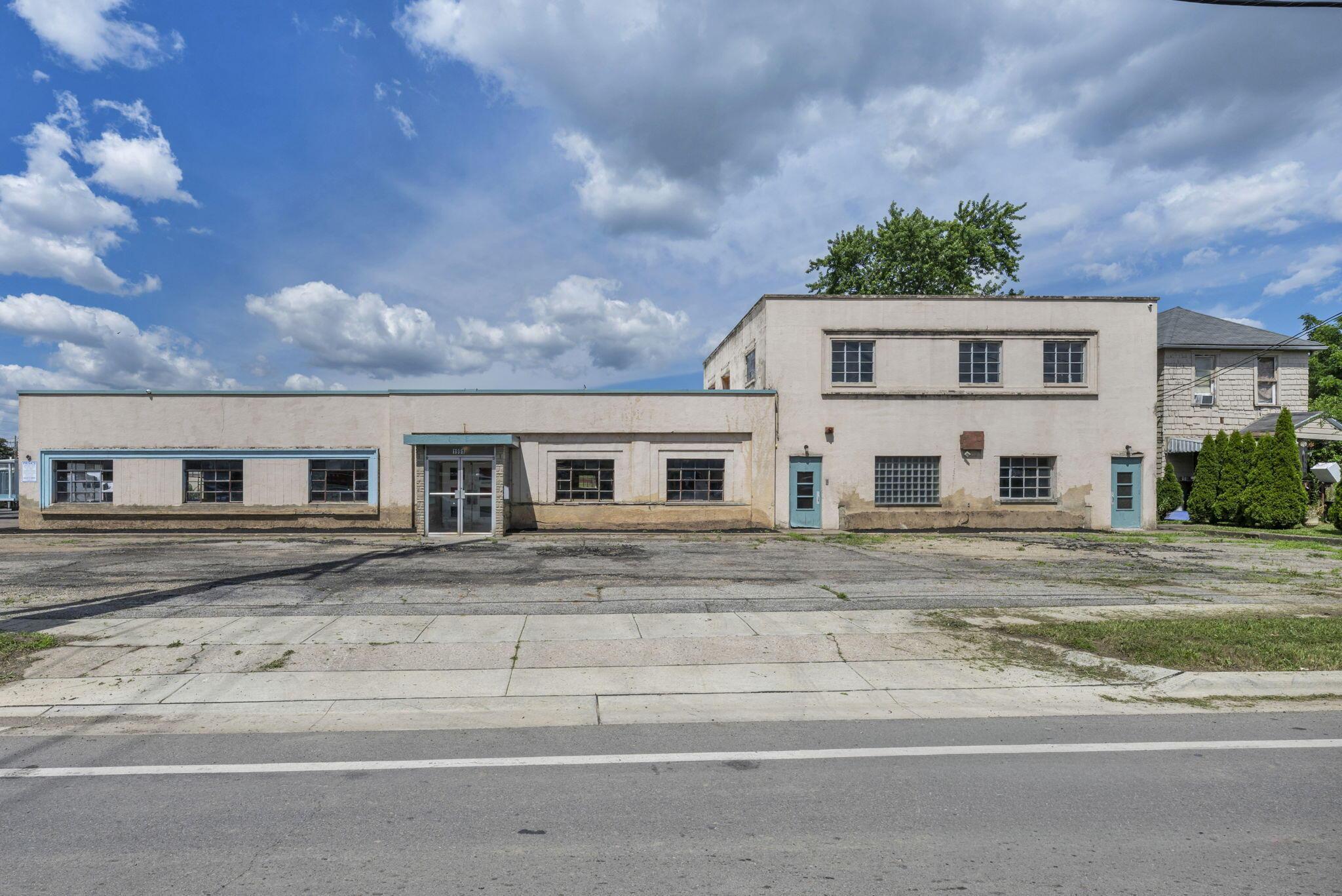 226022444 Property Photo 2