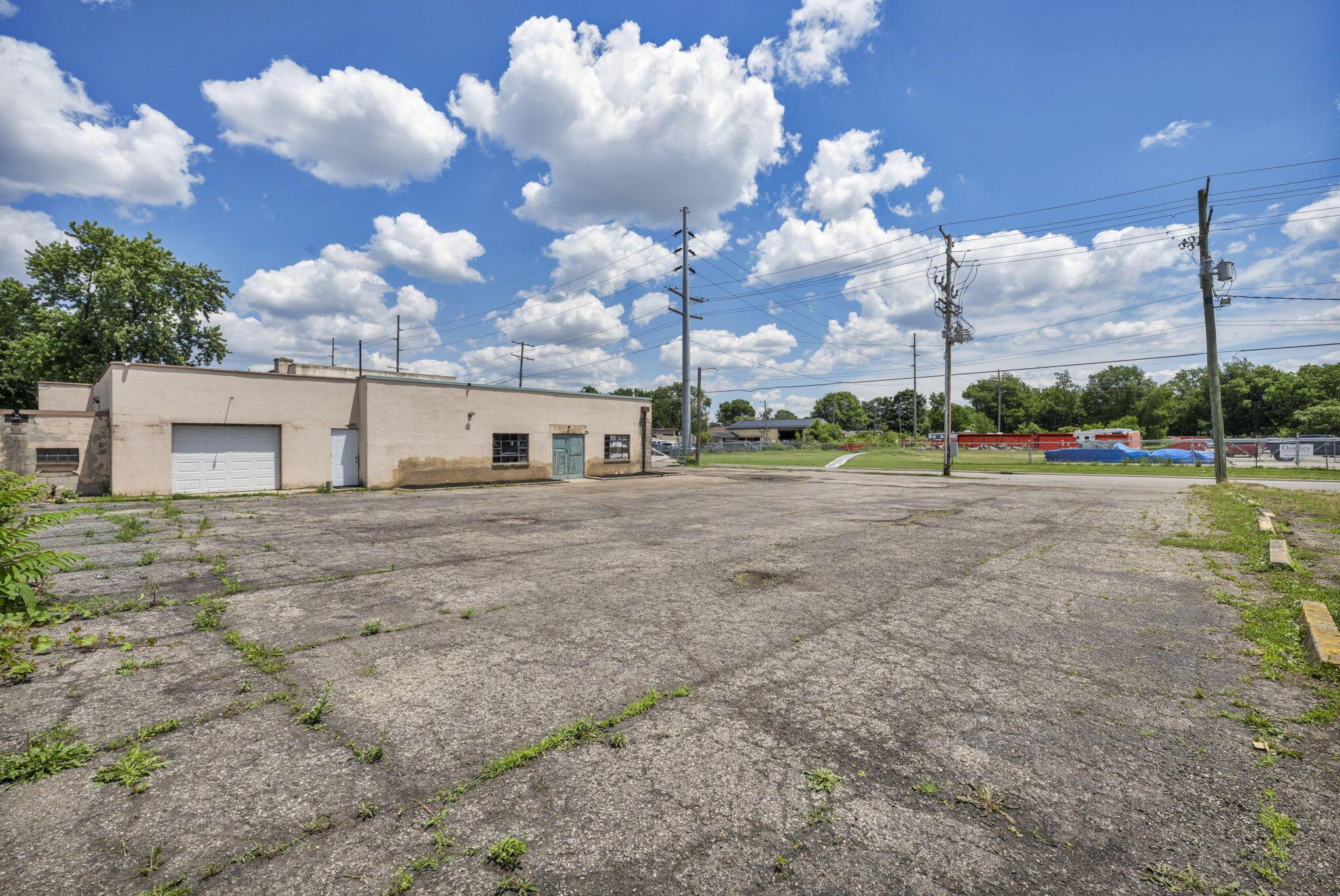 226022444 Property Photo 4