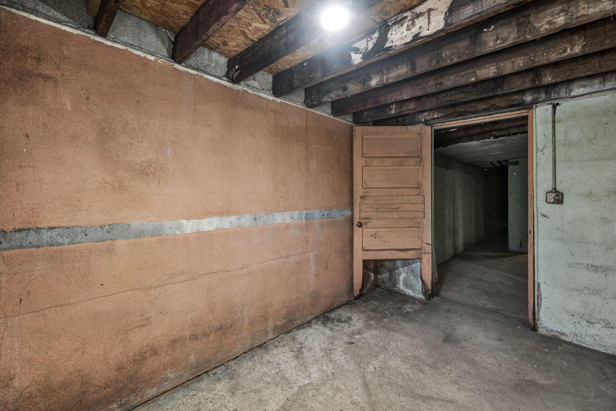 226022444 Property Photo 16