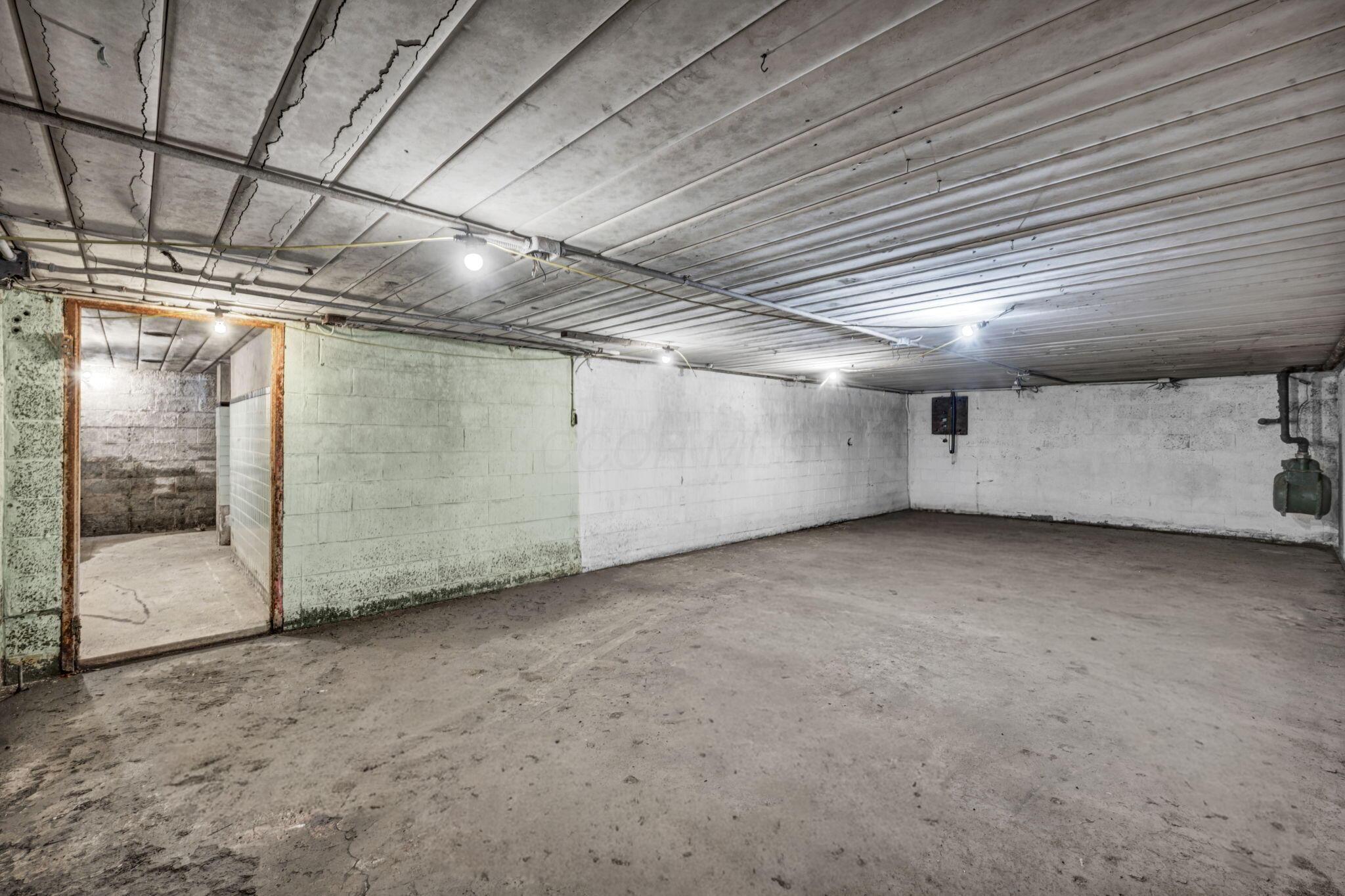 226022444 Property Photo 18