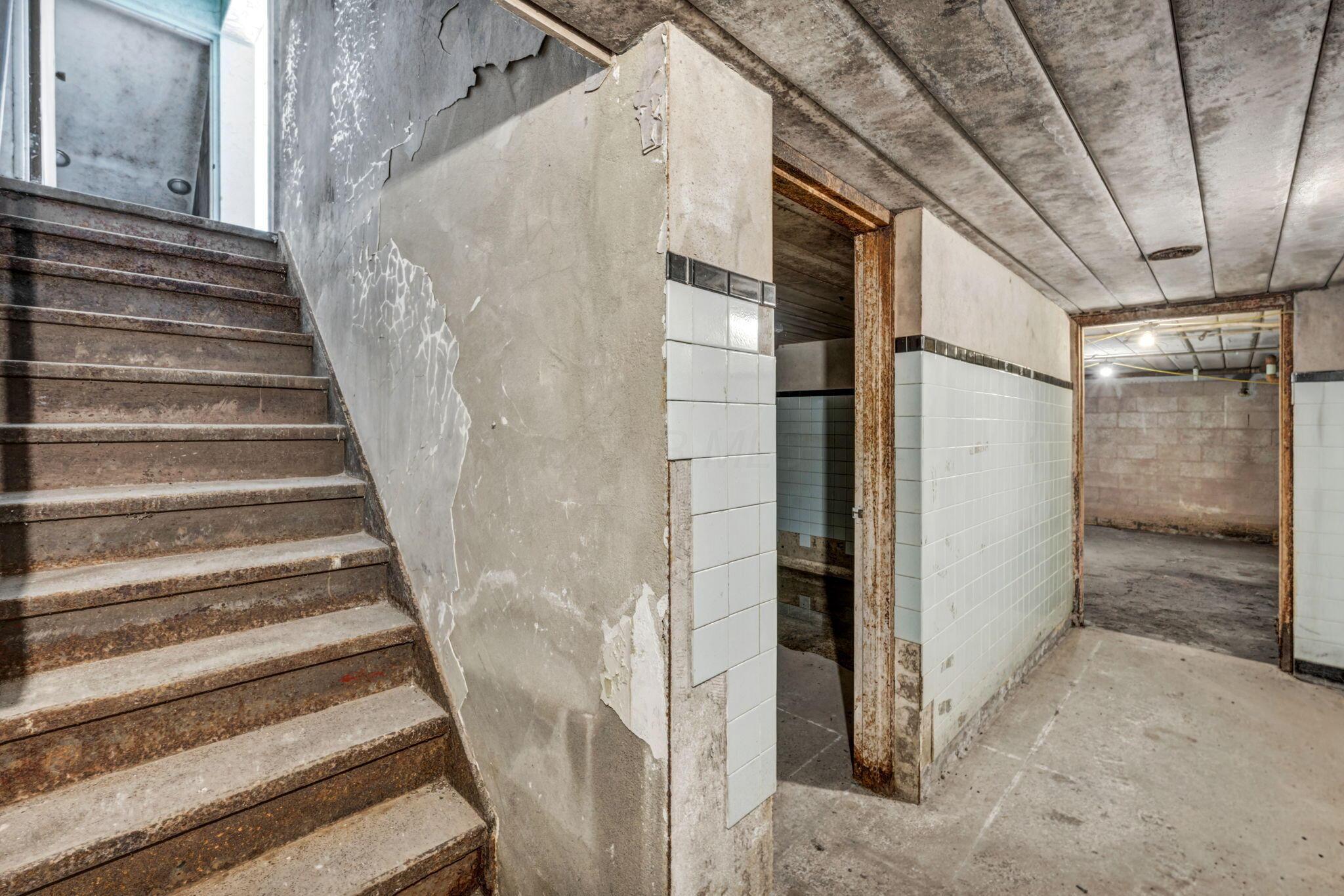 226022444 Property Photo 22