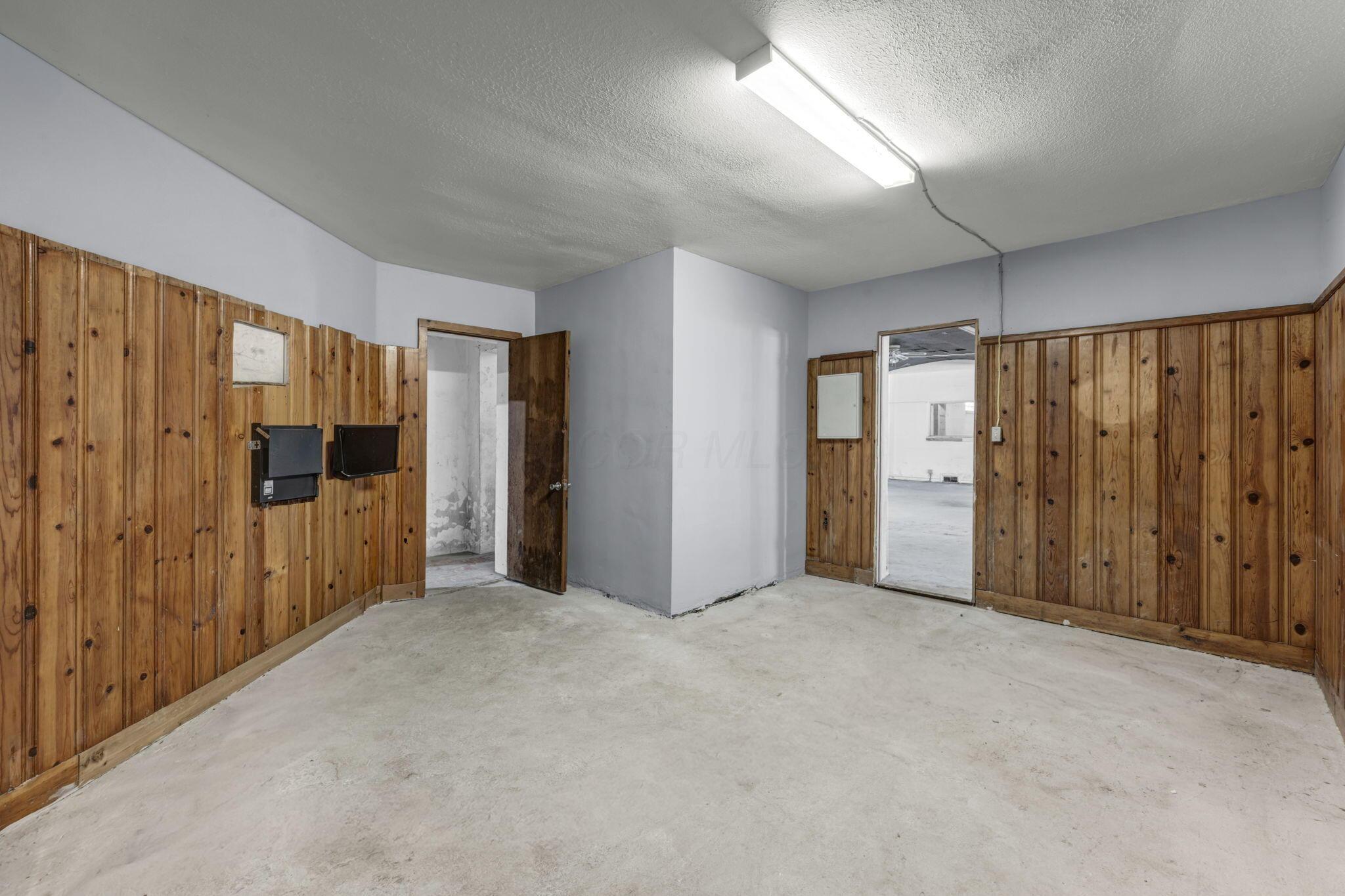 226022444 Property Photo 27