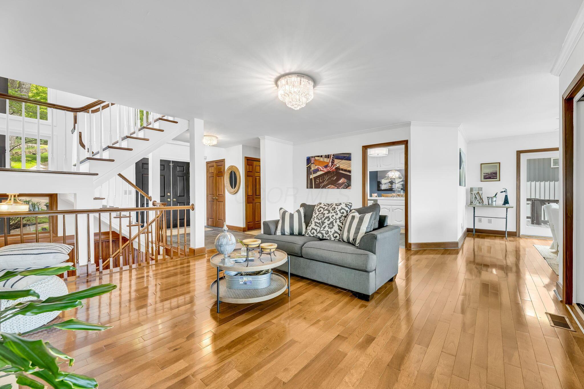 685 King Beach Drive Property Photo 17