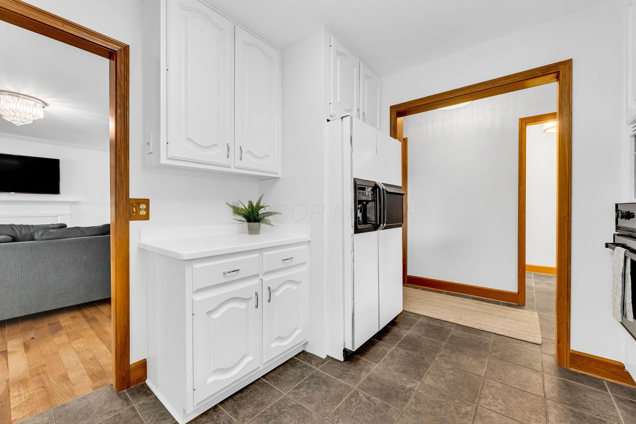 685 King Beach Drive Property Photo 22