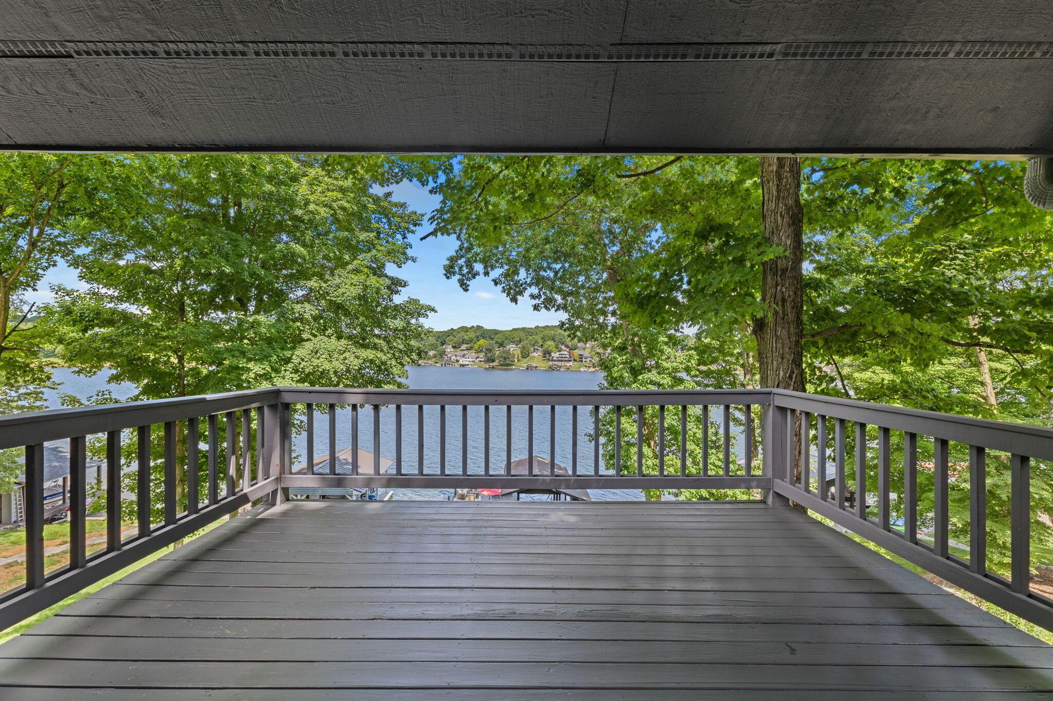 685 King Beach Drive Property Photo 33