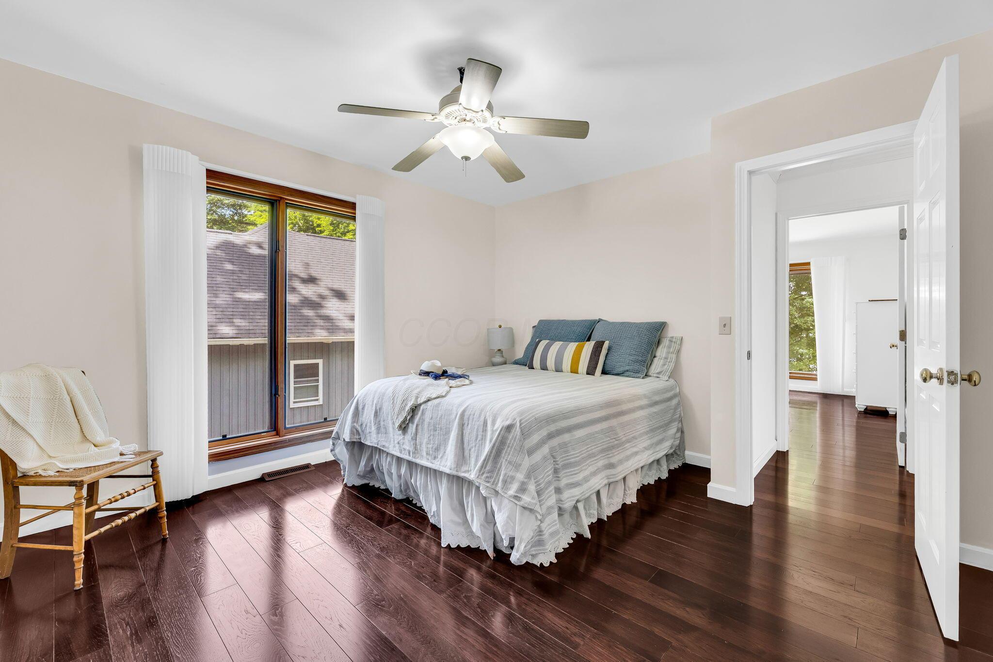 685 King Beach Drive Property Photo 38