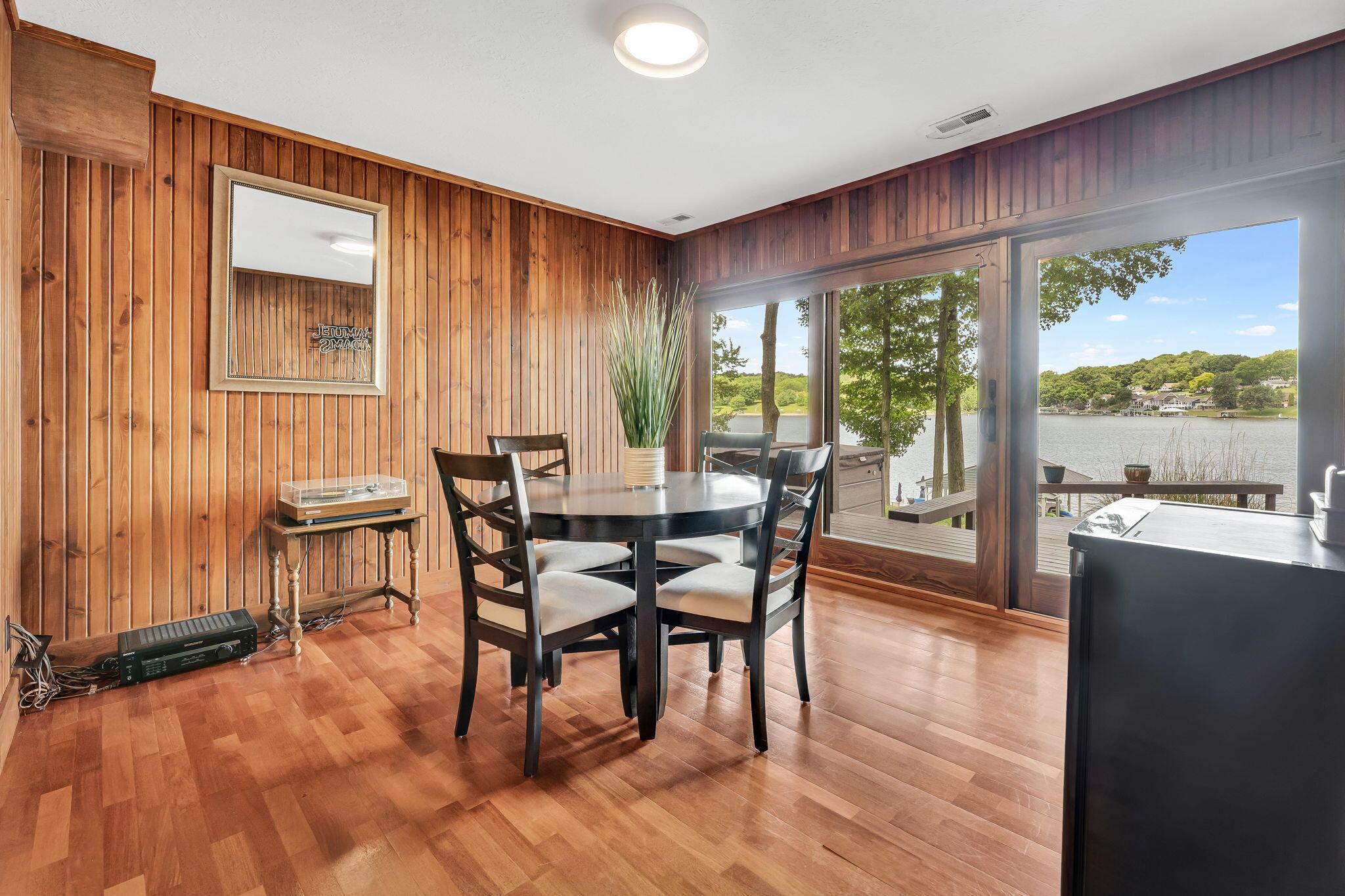 685 King Beach Drive Property Photo 48