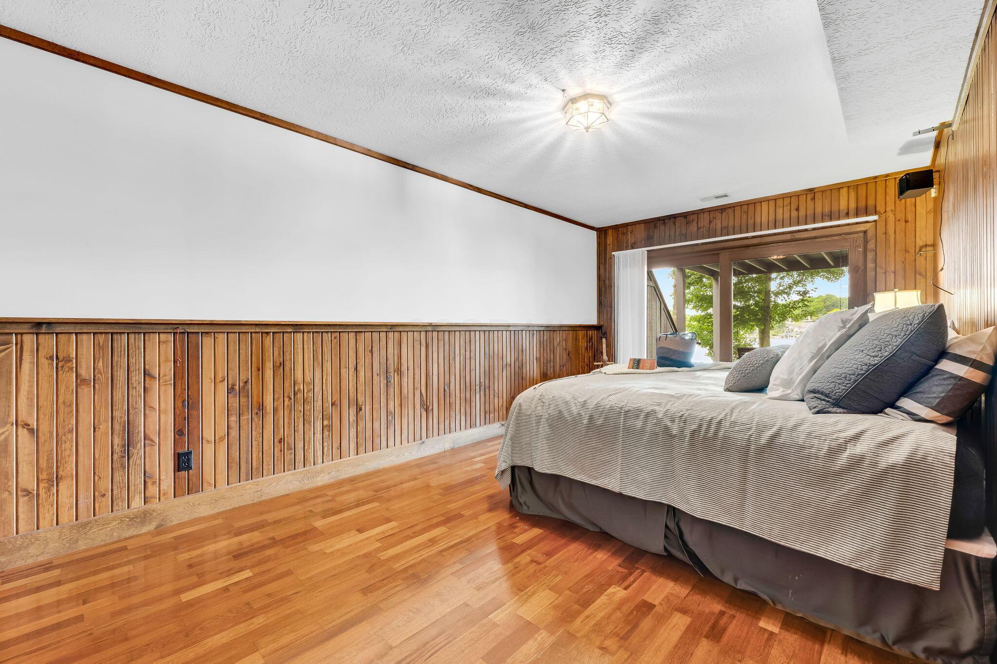 685 King Beach Drive Property Photo 52