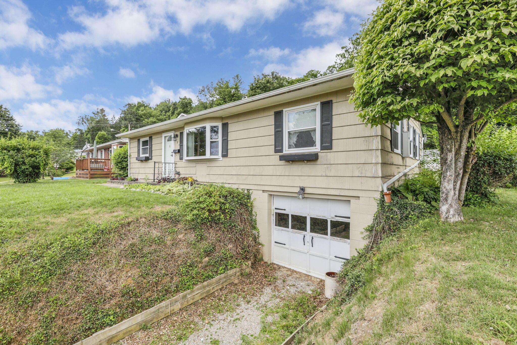 675 Mohican Avenue Property Photo 5