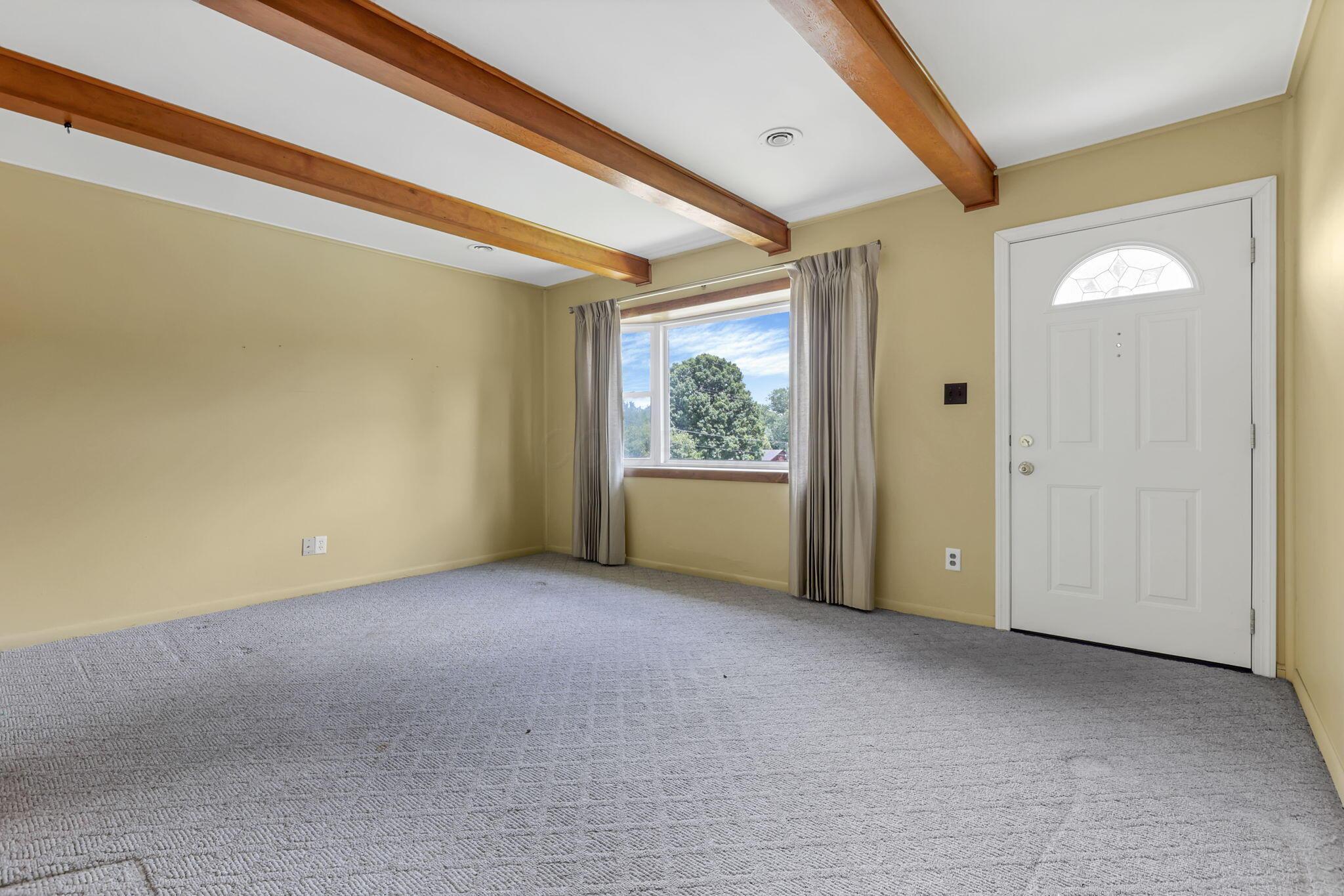 675 Mohican Avenue Property Photo 6