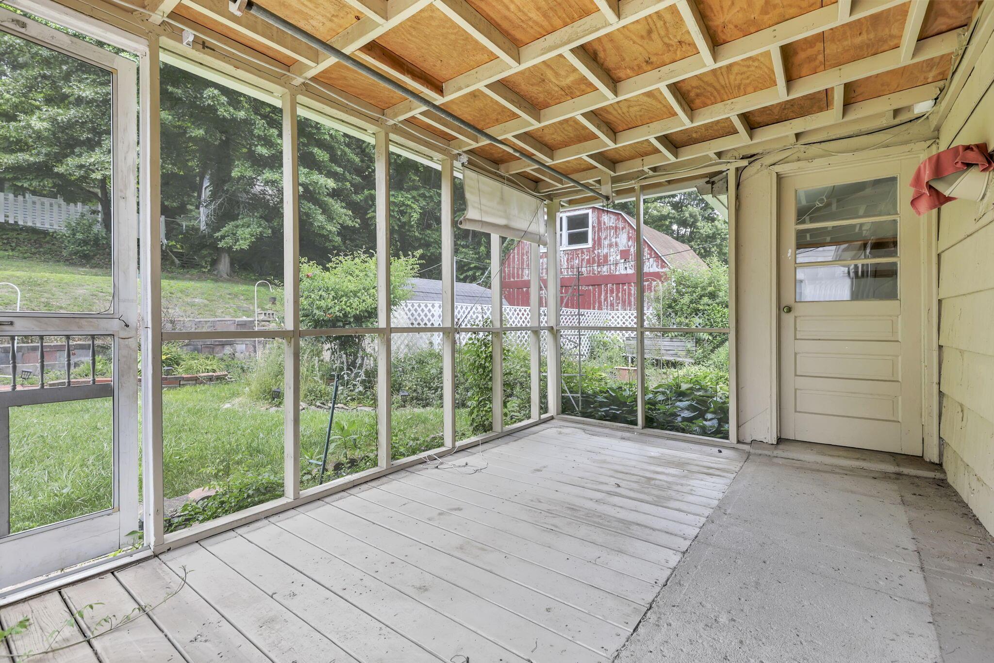 675 Mohican Avenue Property Photo 29