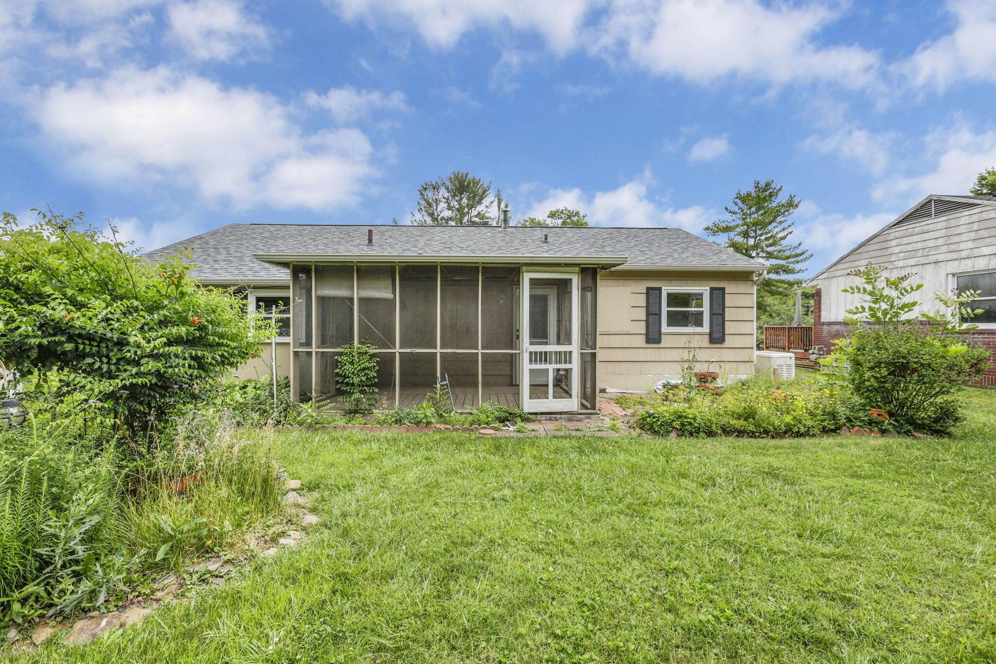 675 Mohican Avenue Property Photo 33