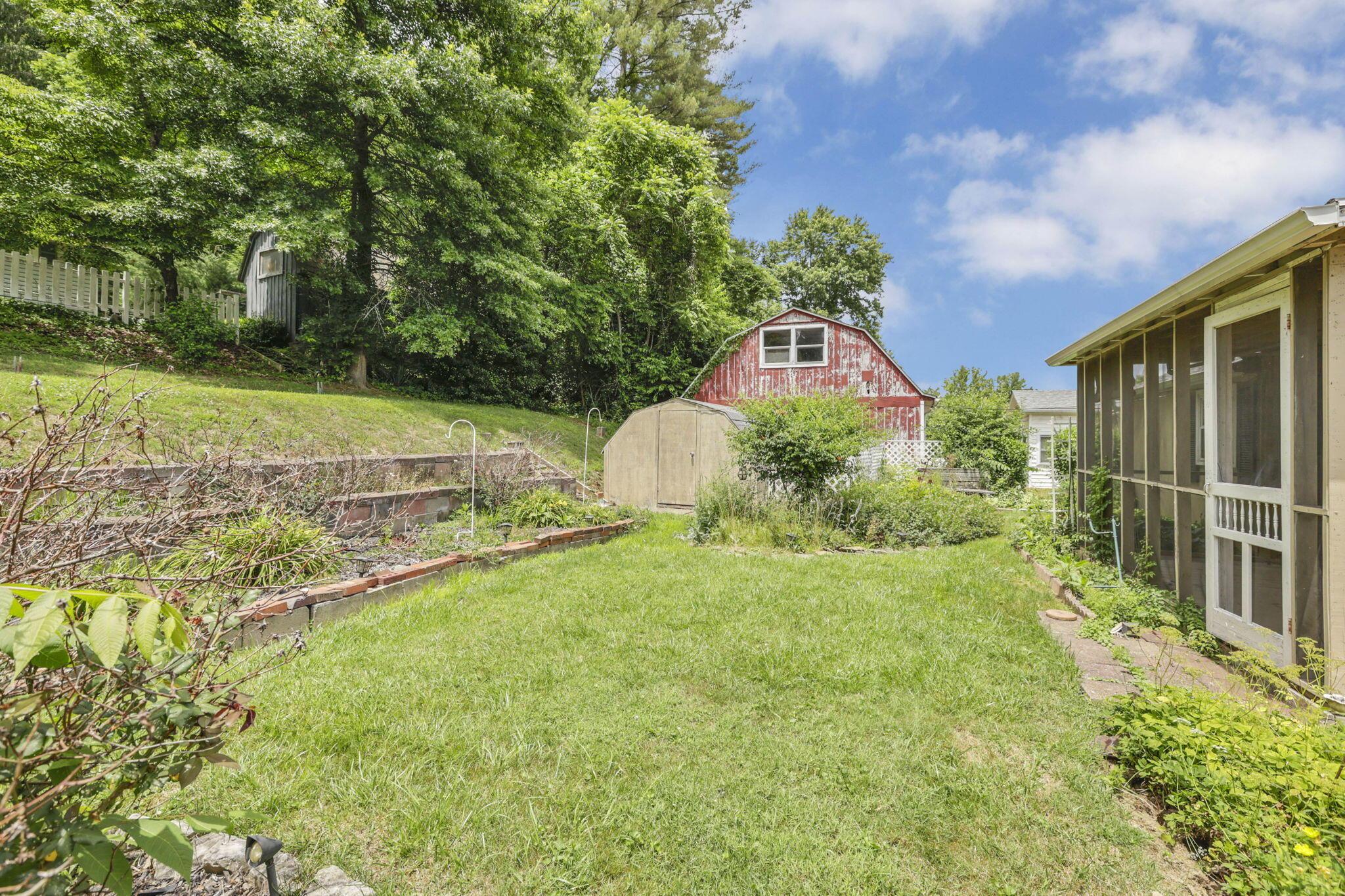 675 Mohican Avenue Property Photo 36