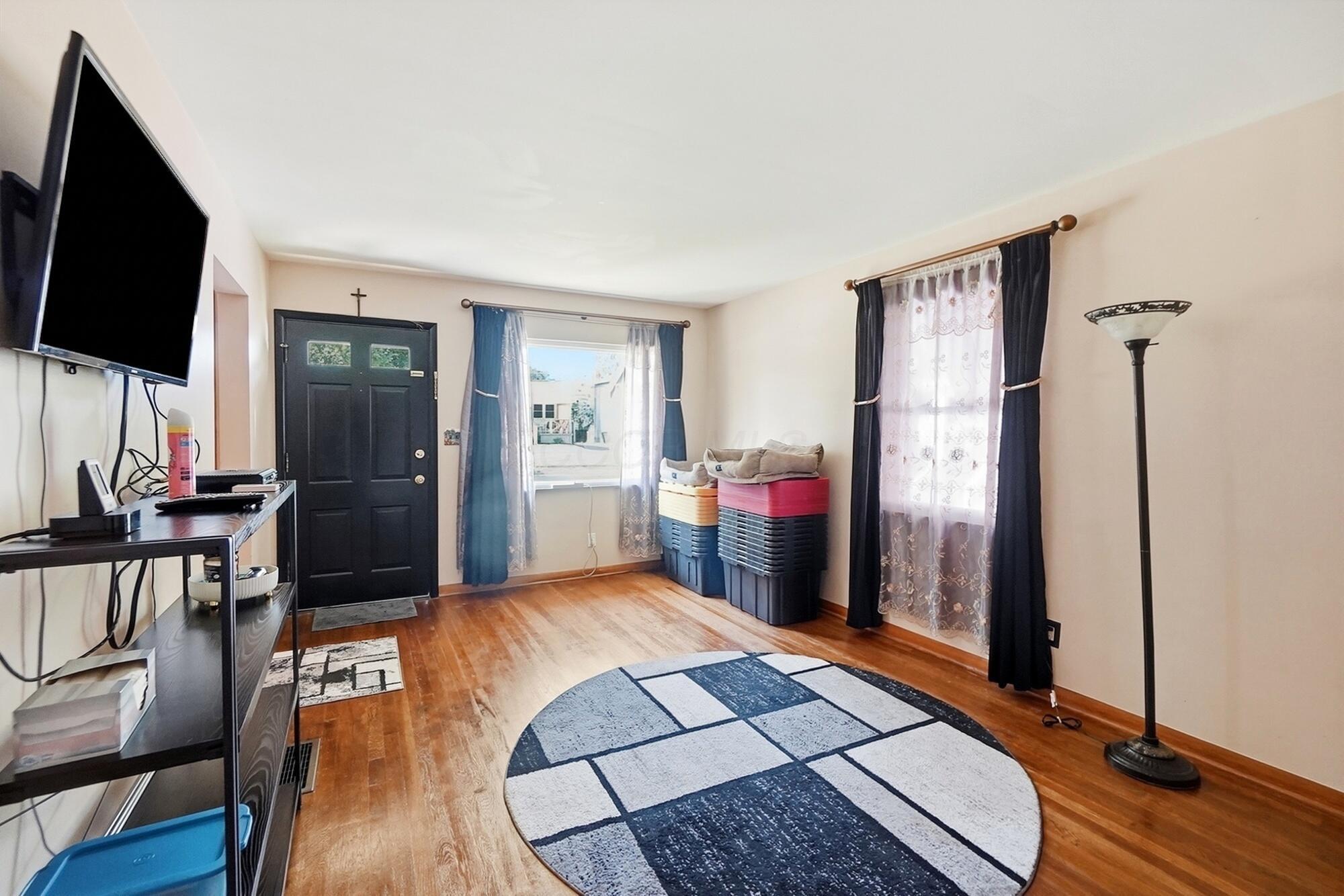 372 E Lincoln Avenue Property Photo 6