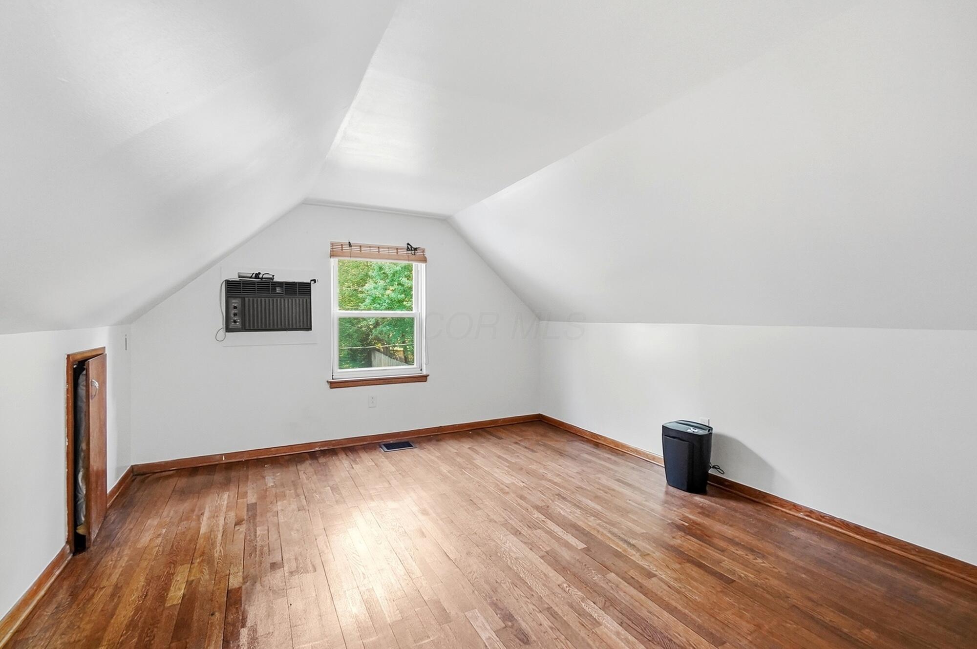372 E Lincoln Avenue Property Photo 20