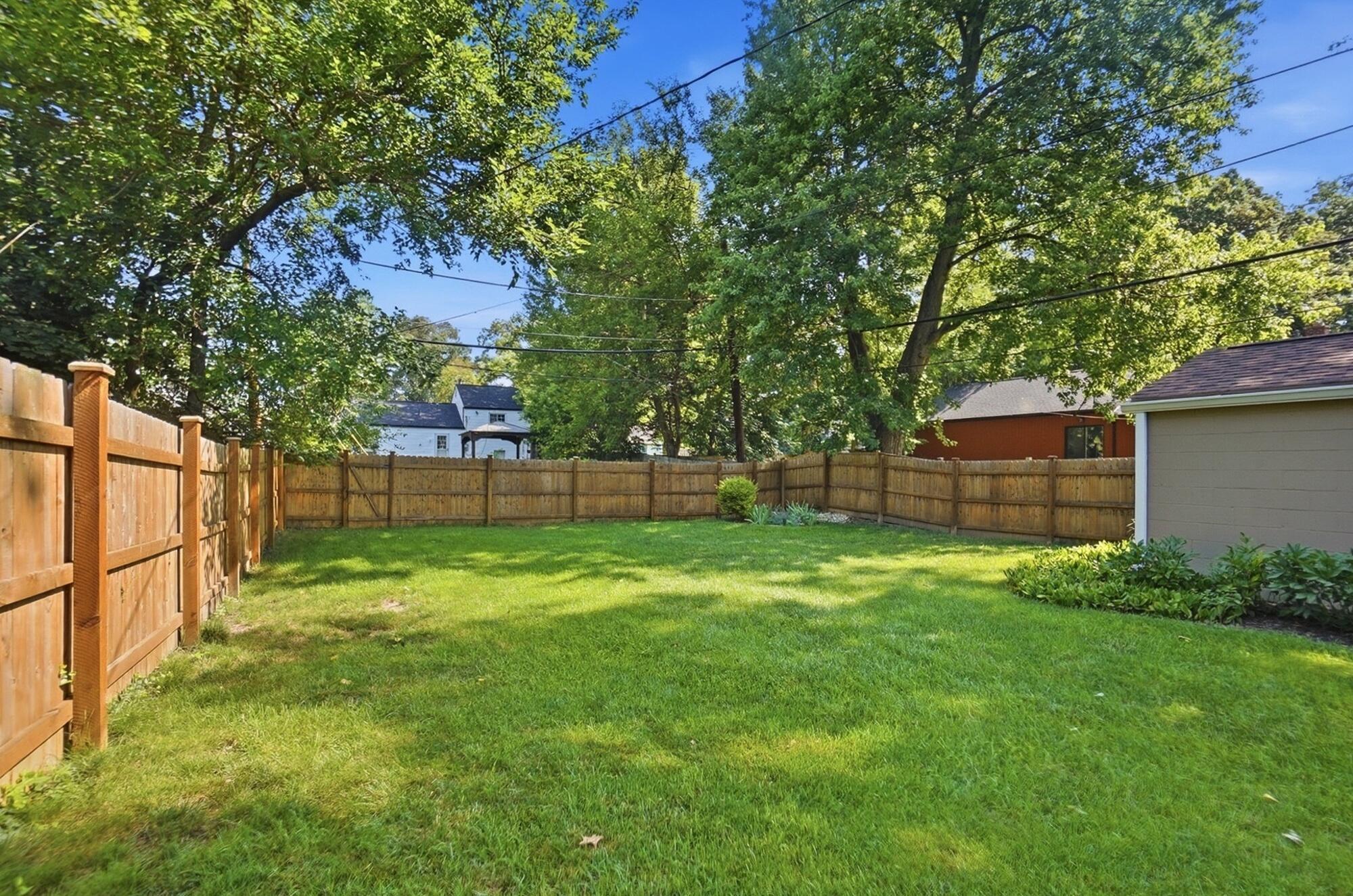 372 E Lincoln Avenue Property Photo 33