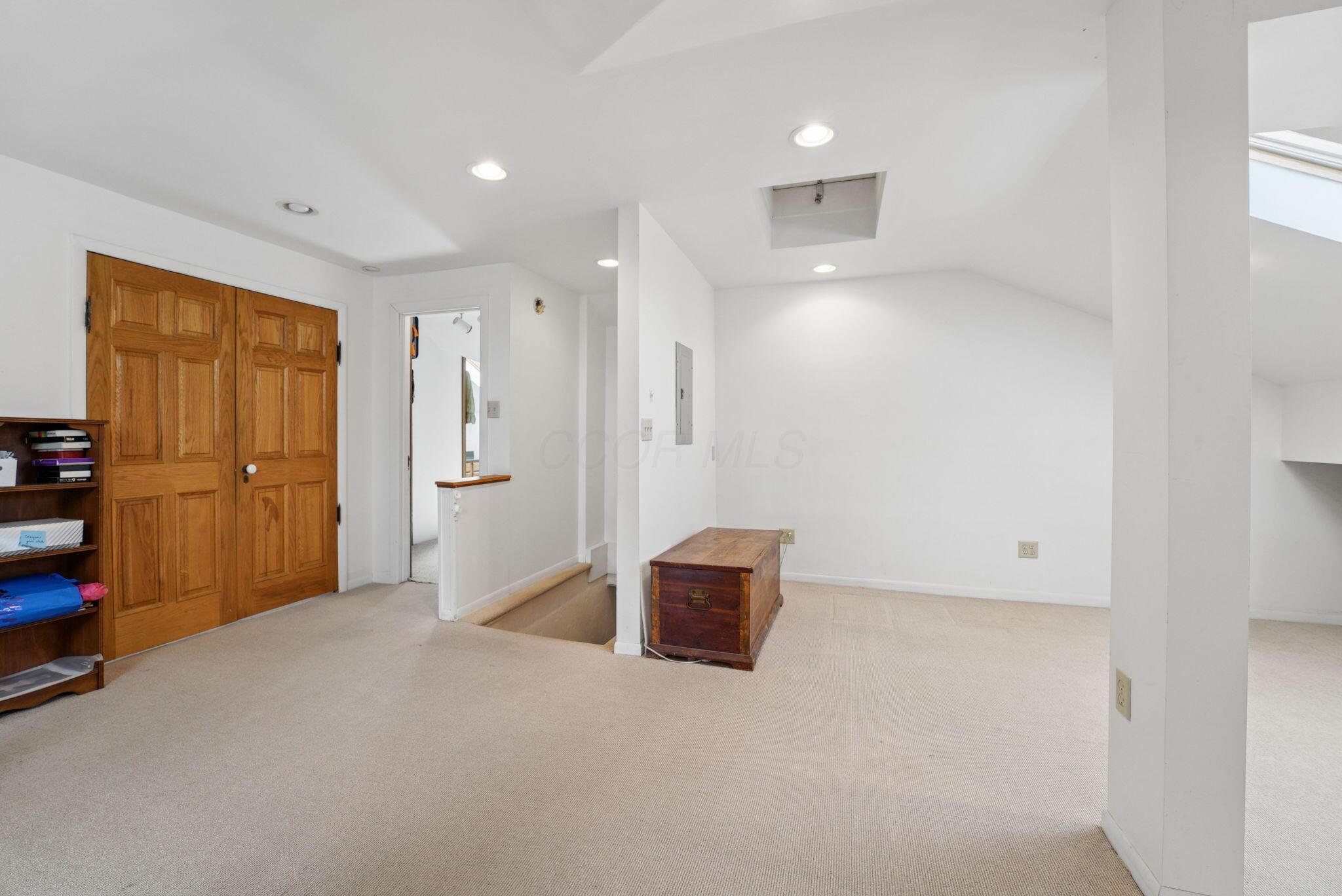 40 Smith Place Property Photo 38