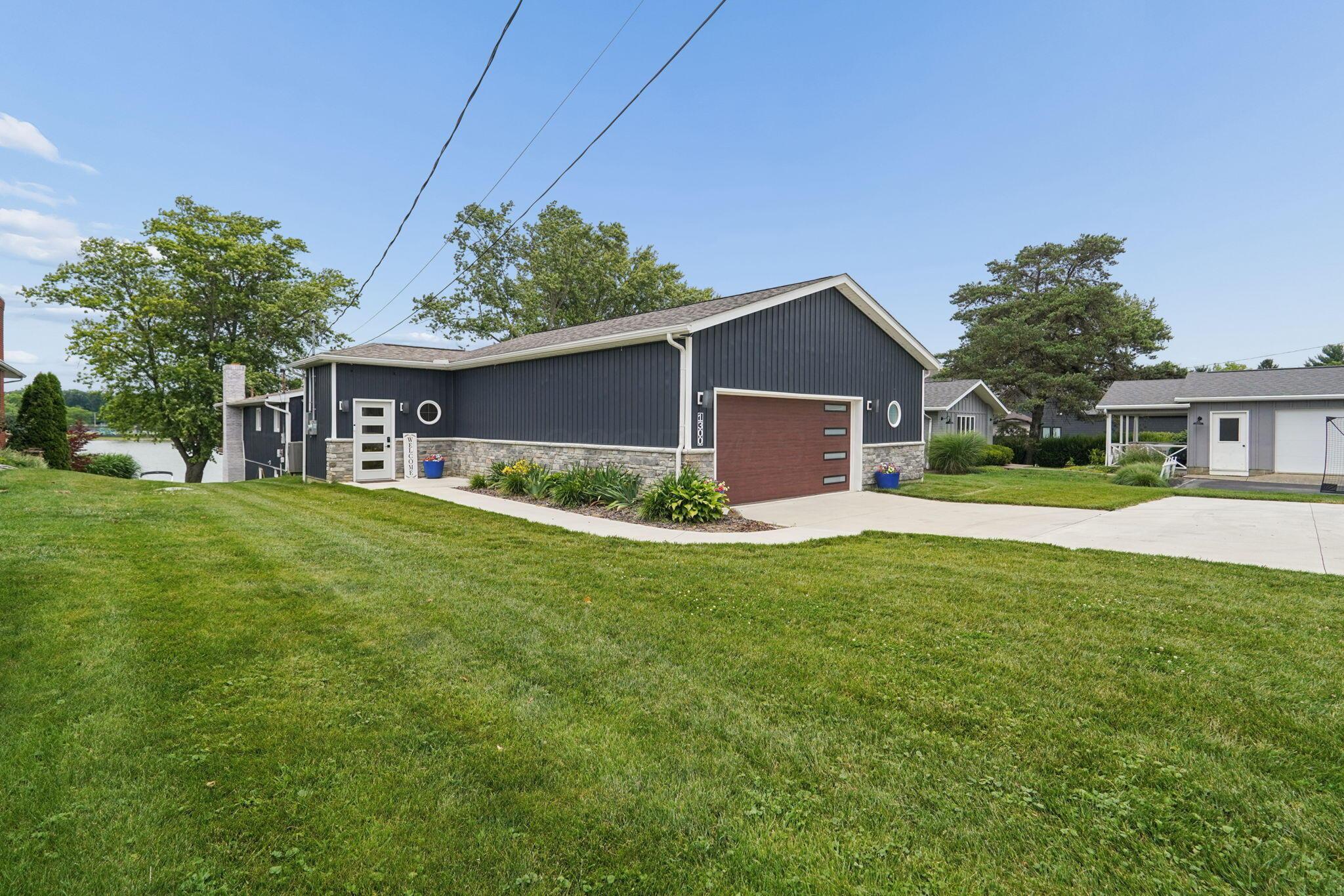 1300 E Choctaw Drive Property Photo 40