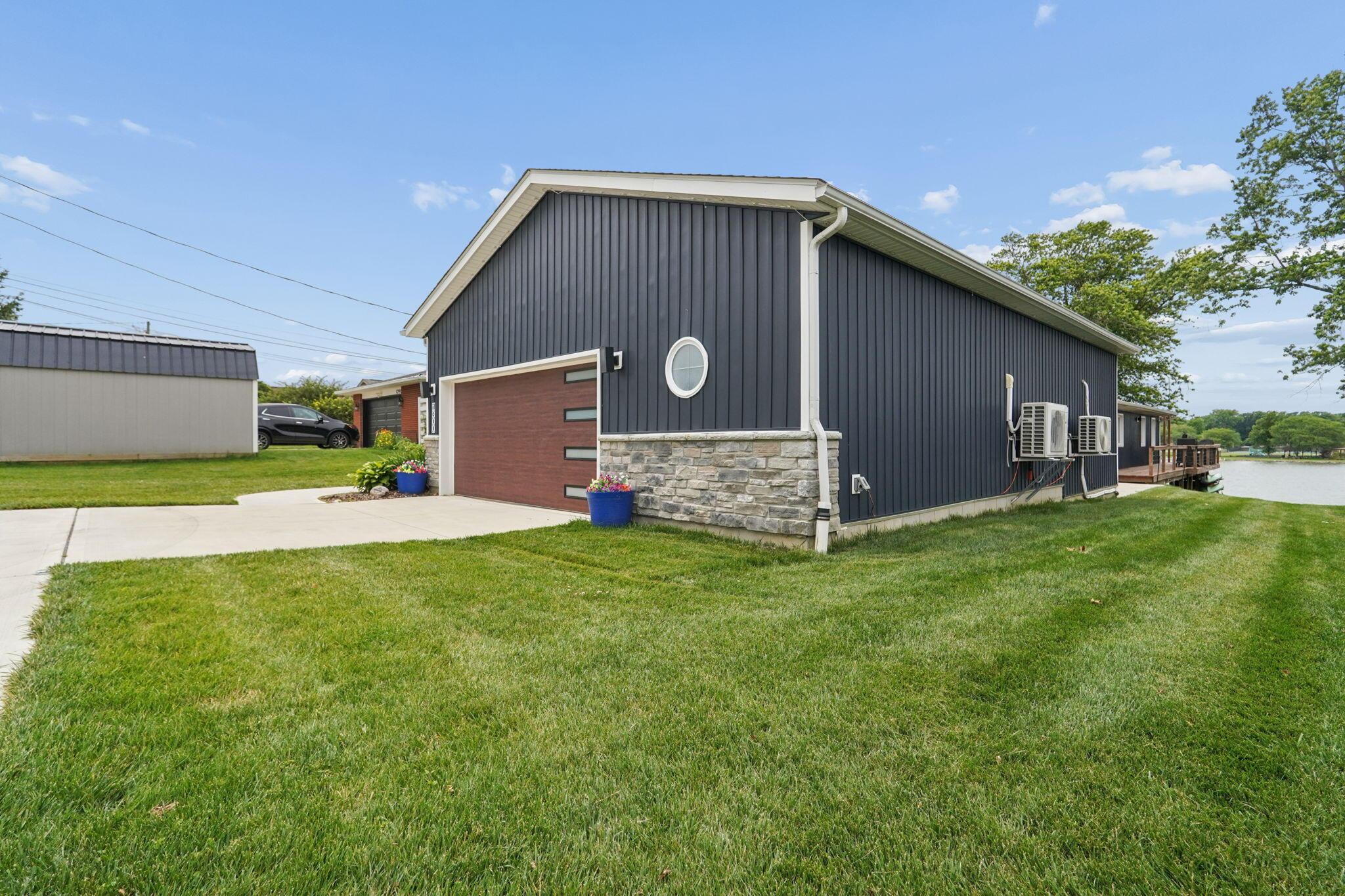 1300 E Choctaw Drive Property Photo 47