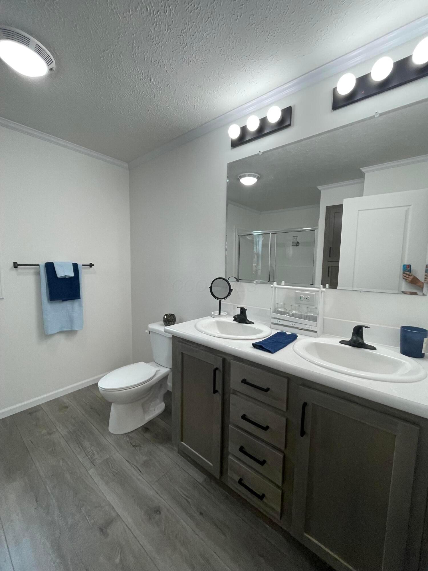 39 Amber Cove Property Photo 16