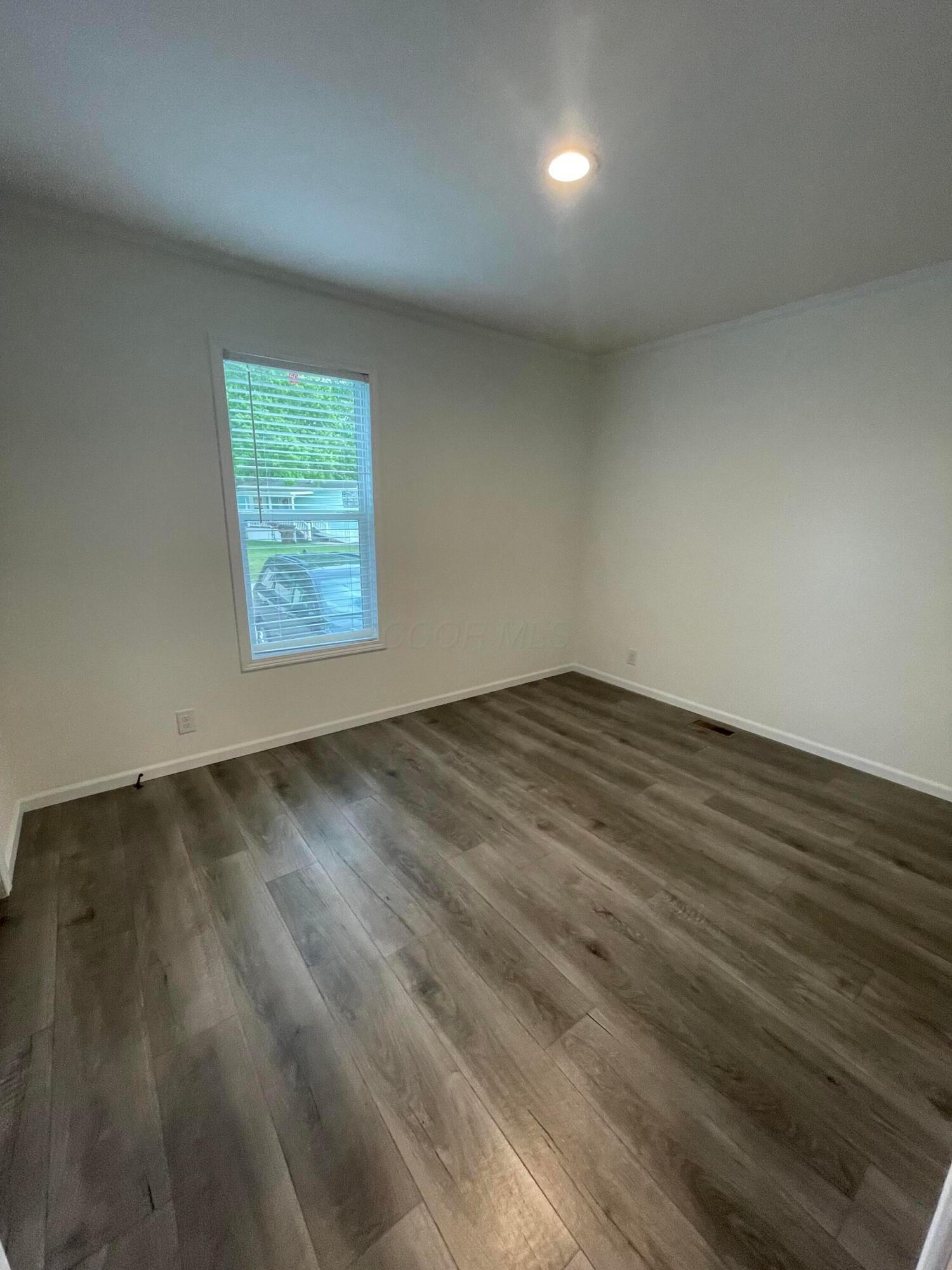 39 Amber Cove Property Photo 18