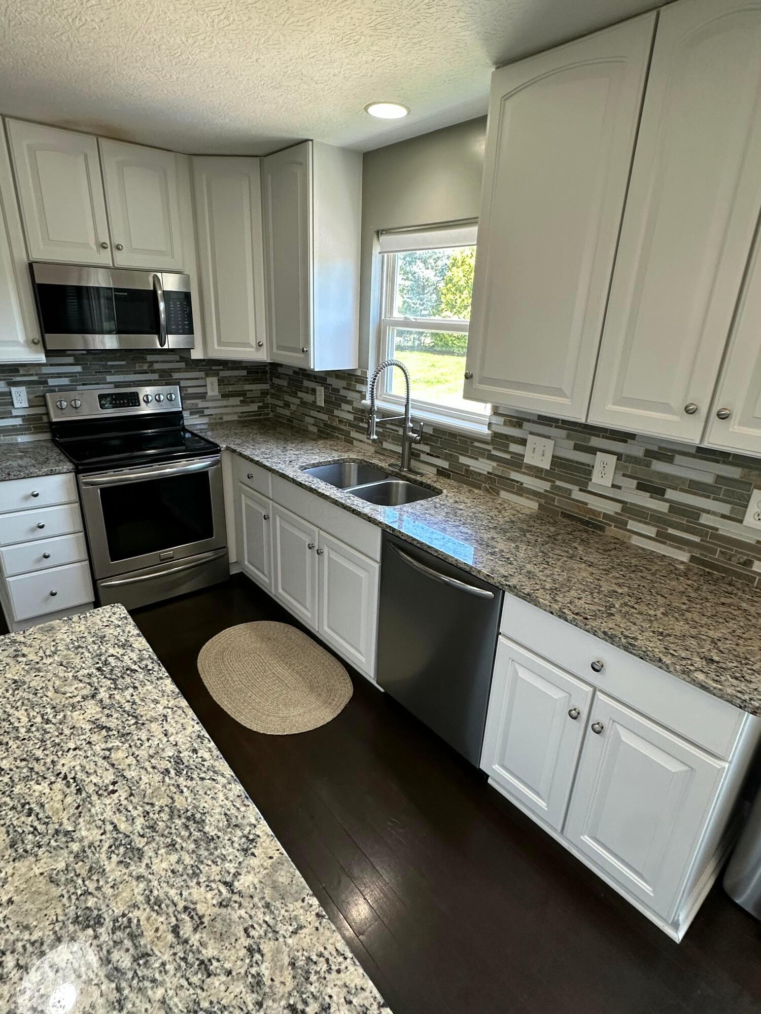 868 Quarry Park Drive Property Photo 15