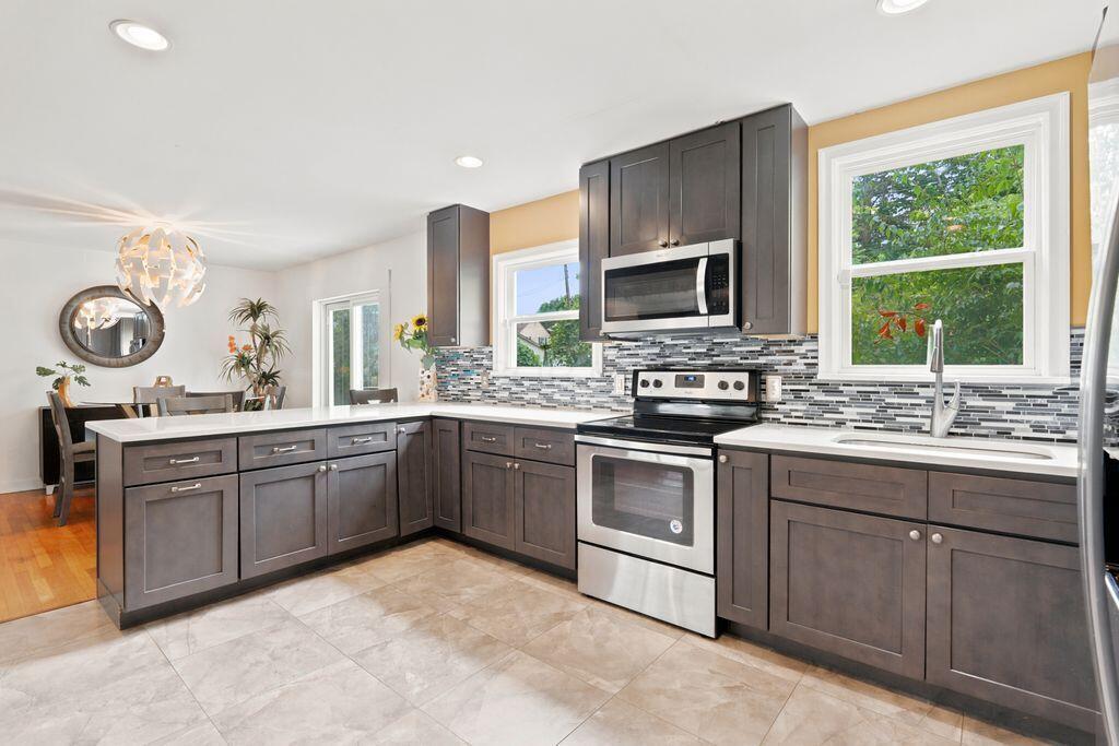 99 S Brinker Avenue Property Photo 10