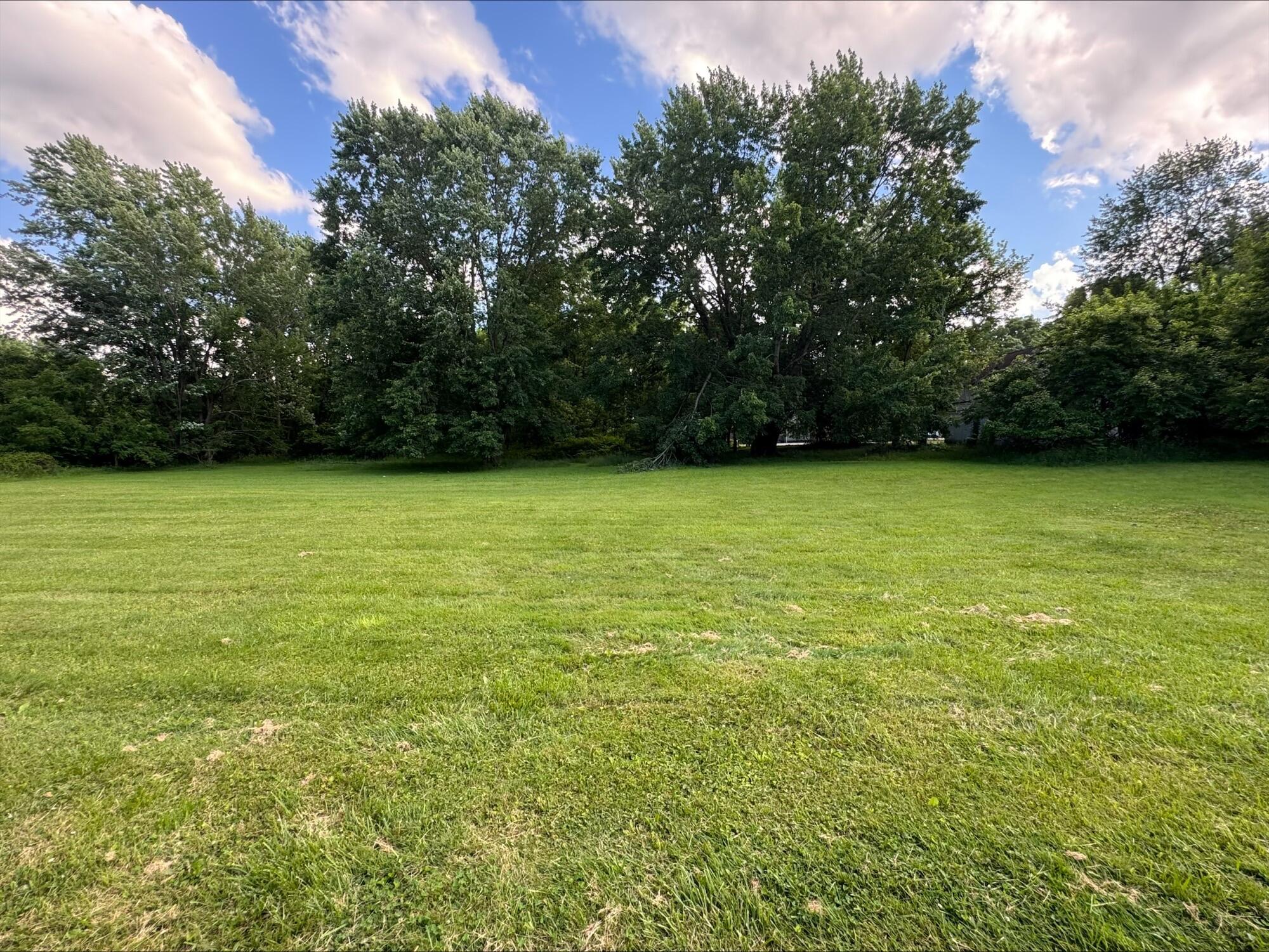 226022525 Property Photo 2