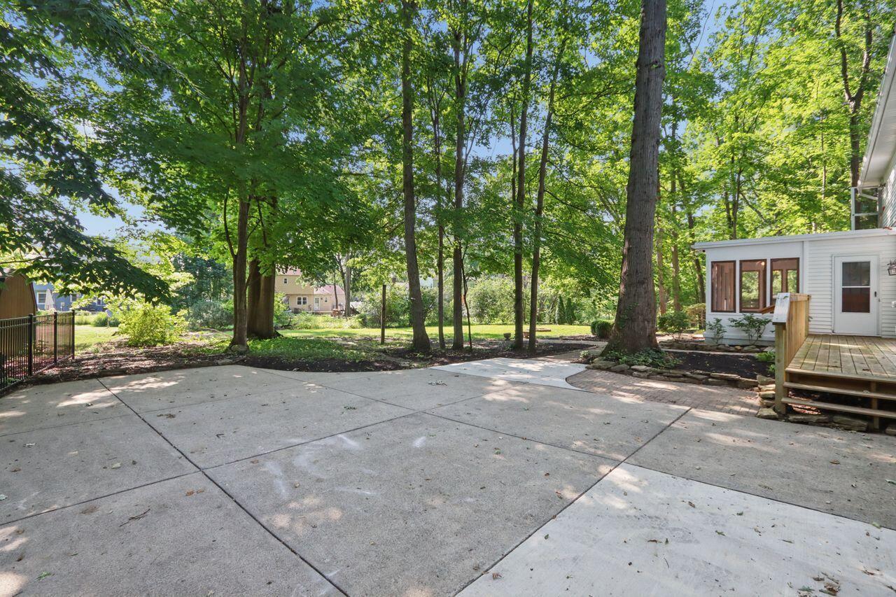 730 Mohican Way Property Photo 36