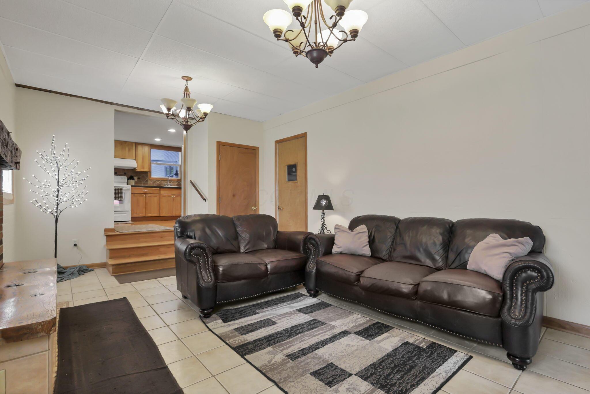2637 Vanatta Road Property Photo 5